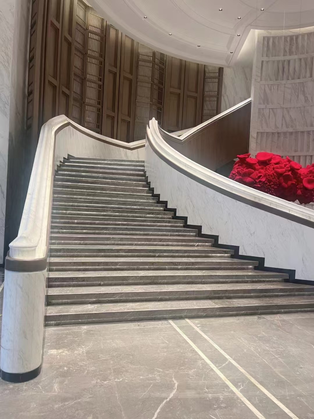 Shanghai Huhua Hotel Spiral Stairs