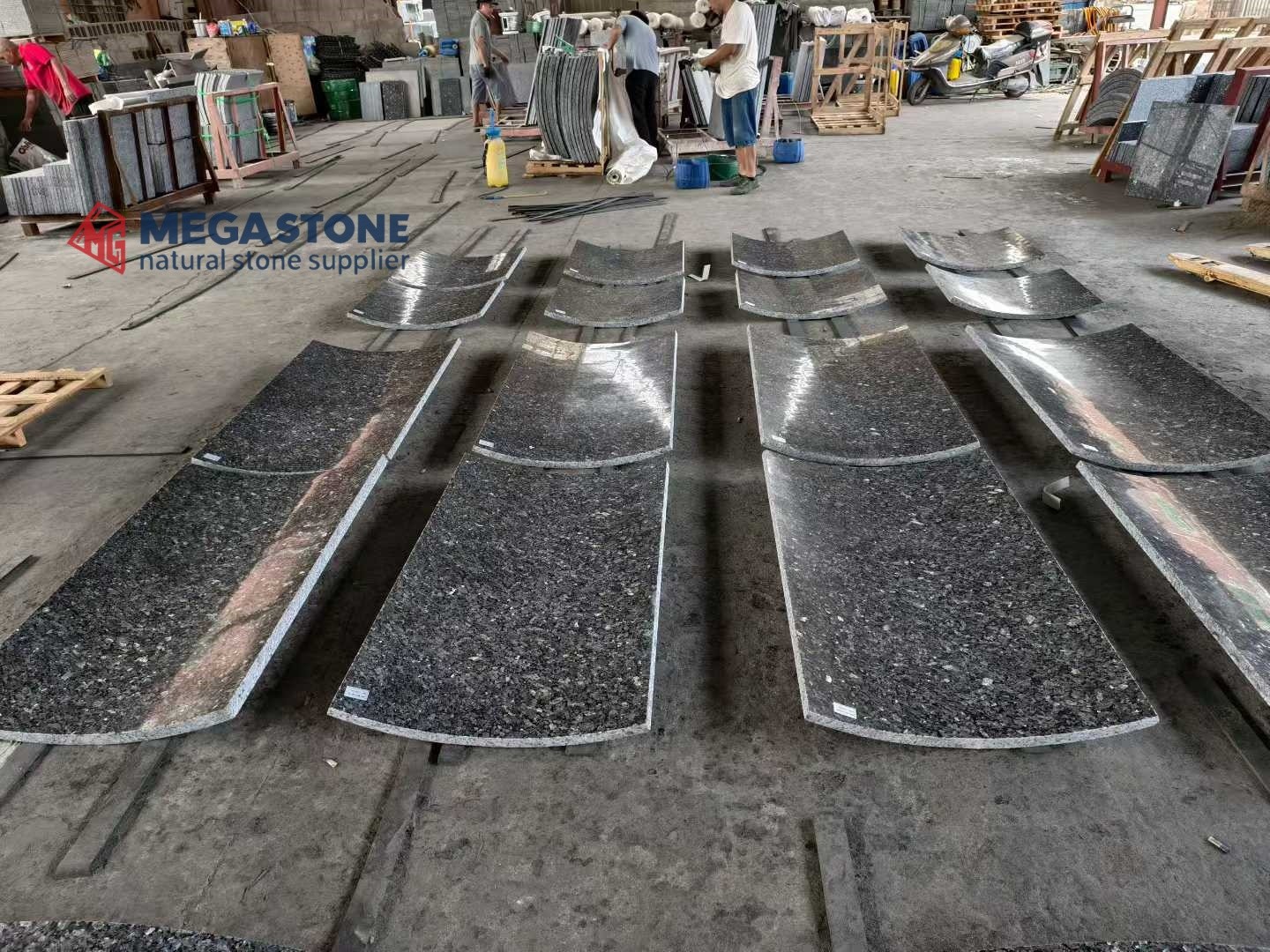 China Emerald Pearl Granite slab manufacturers