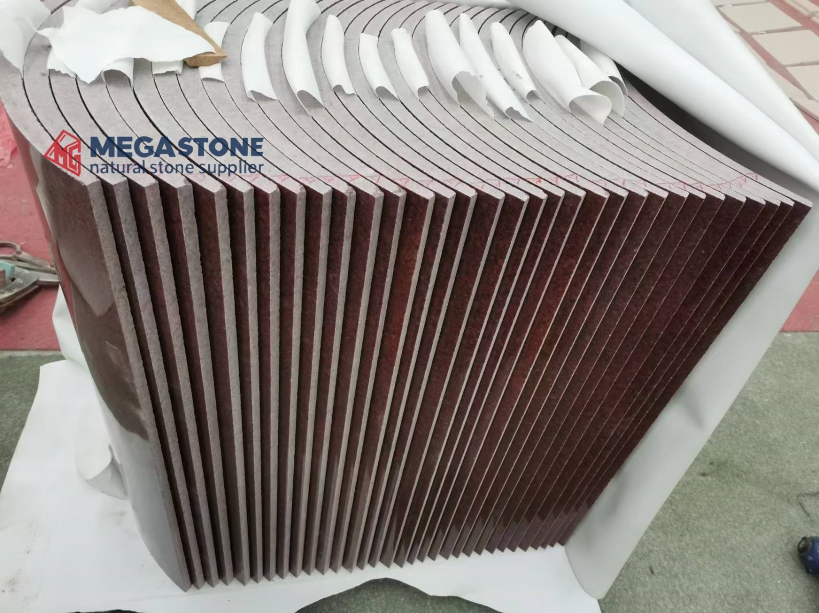 Ruby Red Granite slab manufacturers