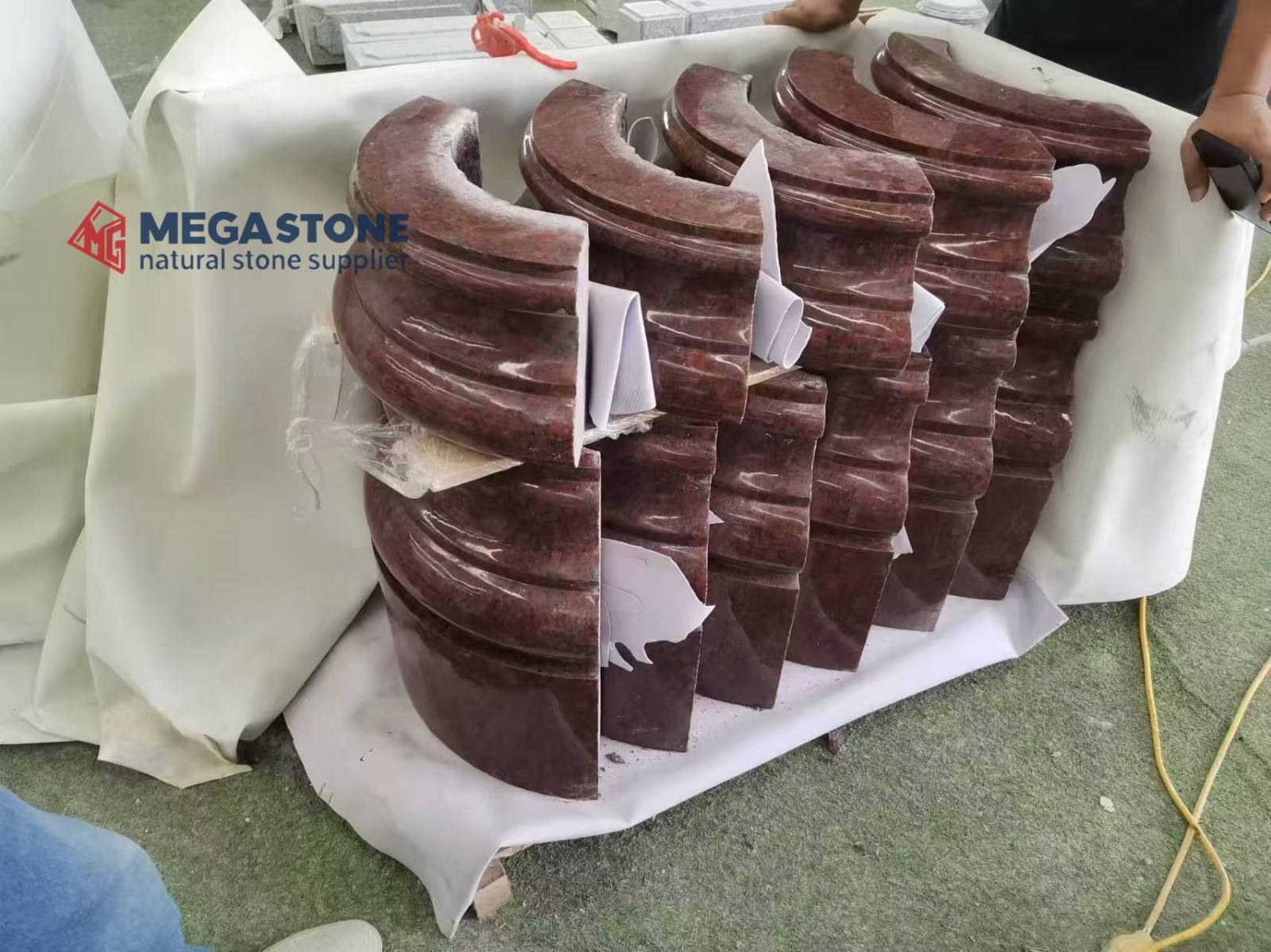 Ruby Red Granite slab manufacturers