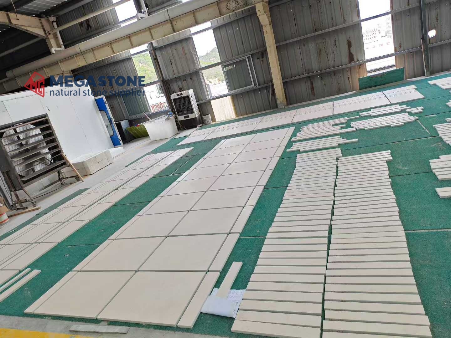 Moleanos Beige Limestone slab suppliers