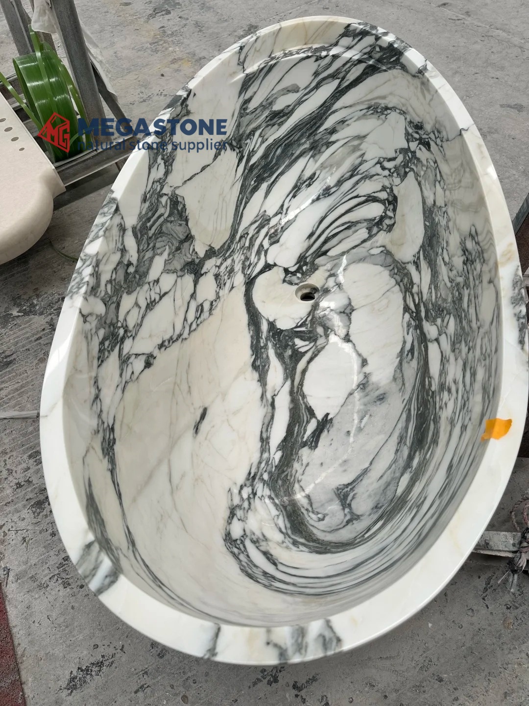 Arabescato Corchia Marble Bathtub