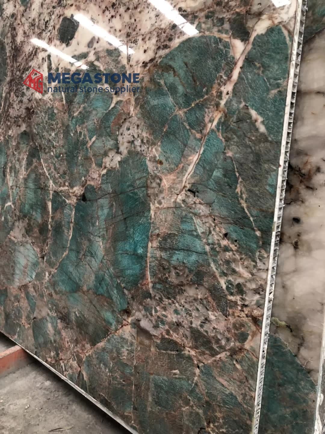 Aluminum honeycomb stone panel manufacturer