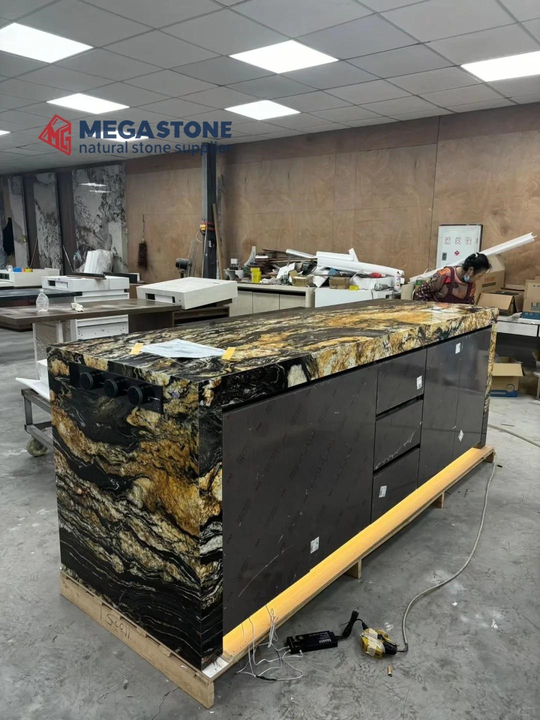 Magma Gold Granite slab suppliers
