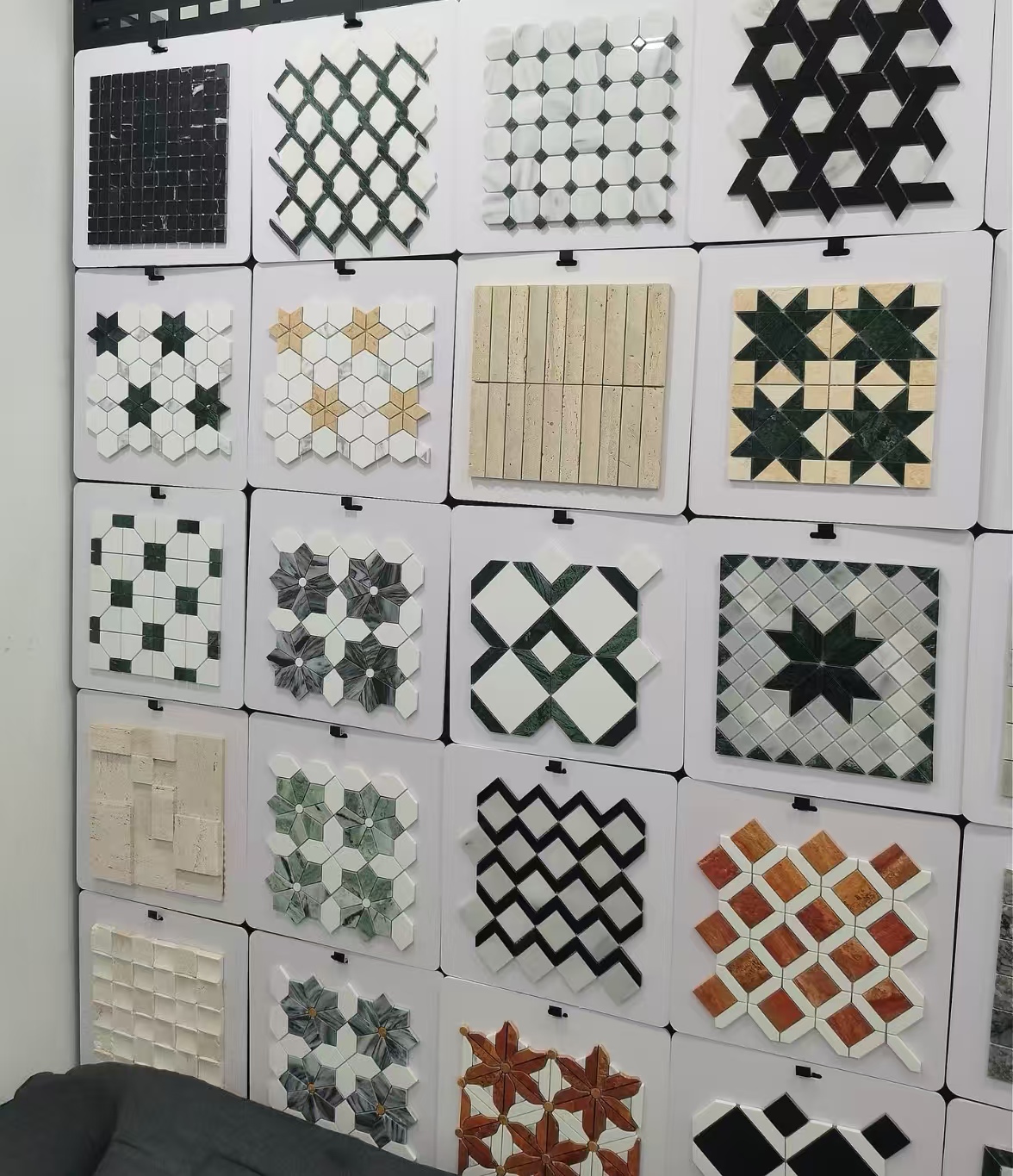 Waterjet Medallions and Marble Parquet