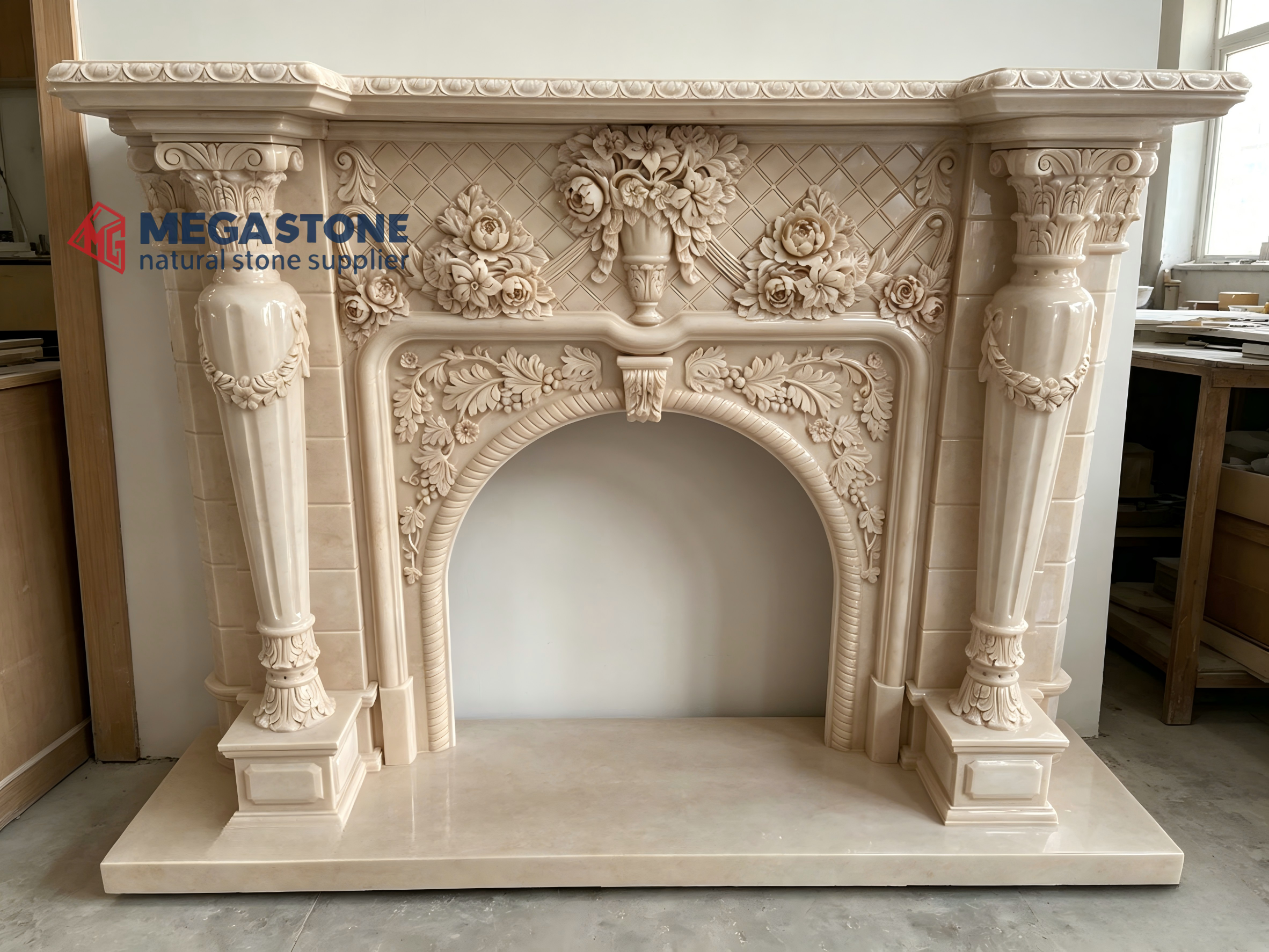 Fireplace Mantel -MGLUX005