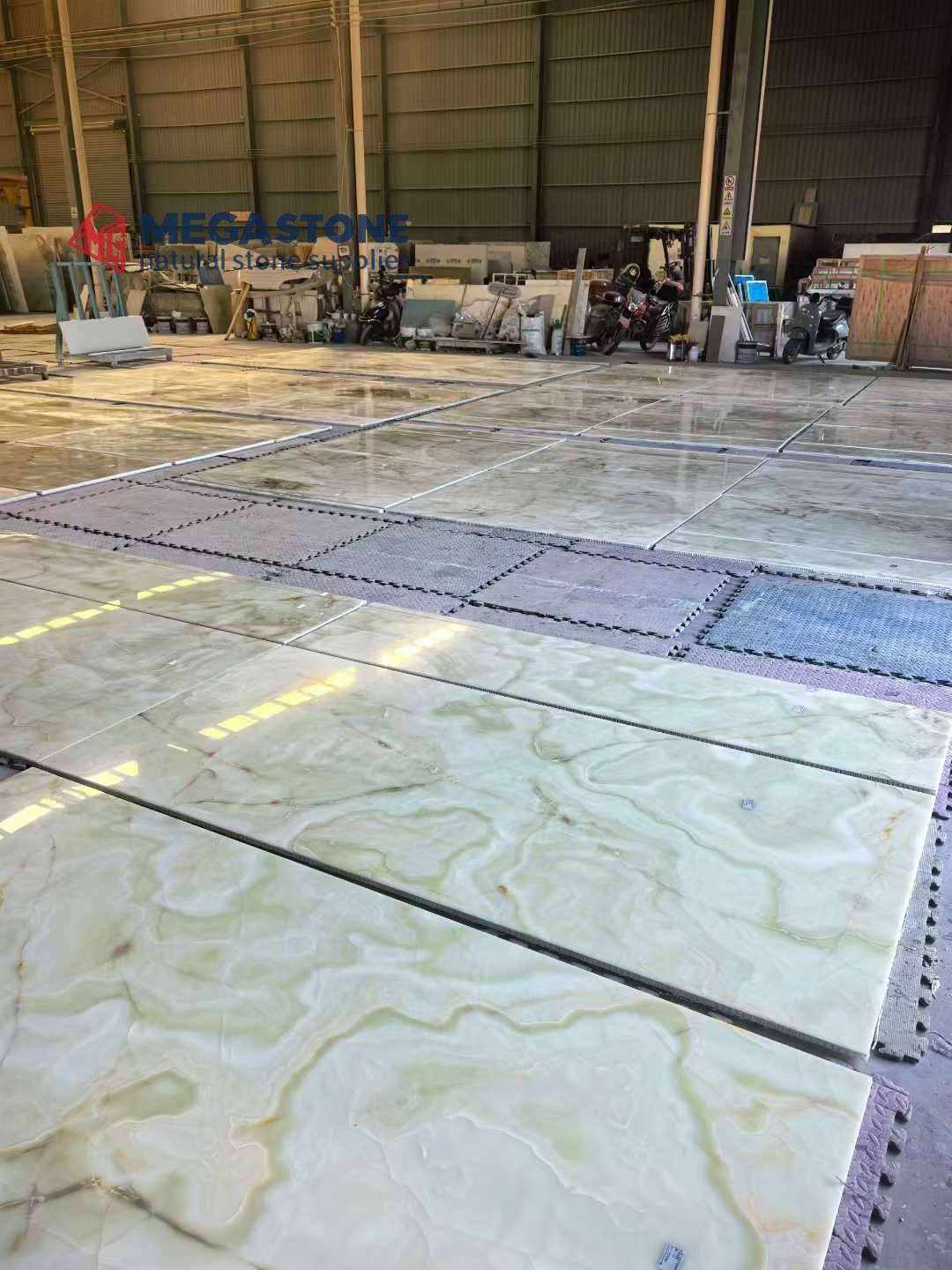 Verde Afghanistan Onyx Translucent Composite Stone Panel