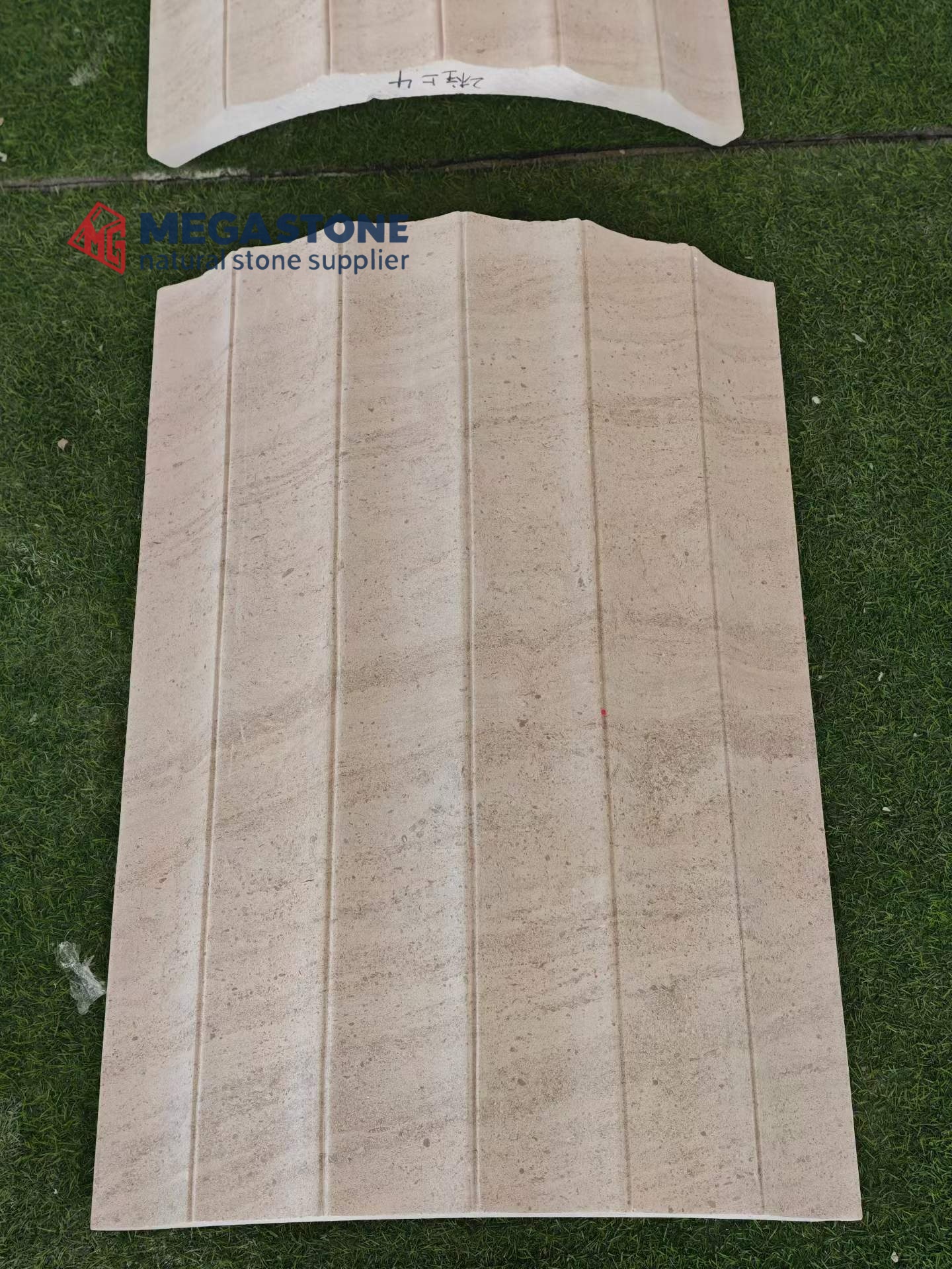 Factory Direct Moca Cream Fluted Curved Limestone Column Cladding