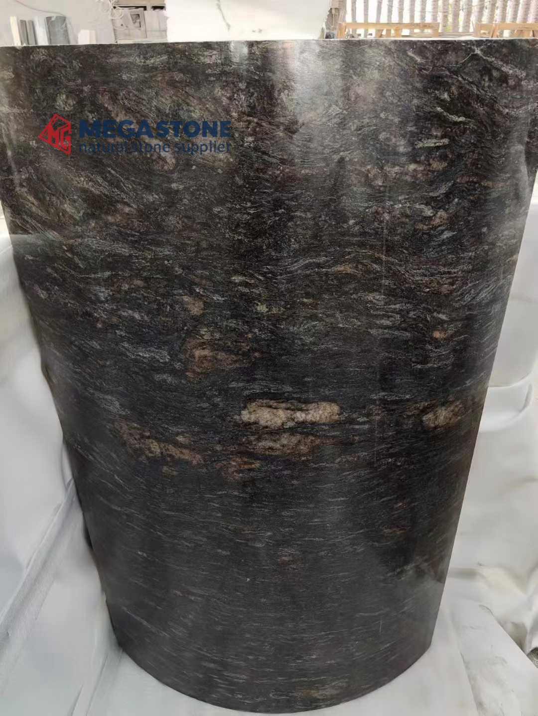 Metalicus Granite Polished Curved Cladding Panel for Column or Wall