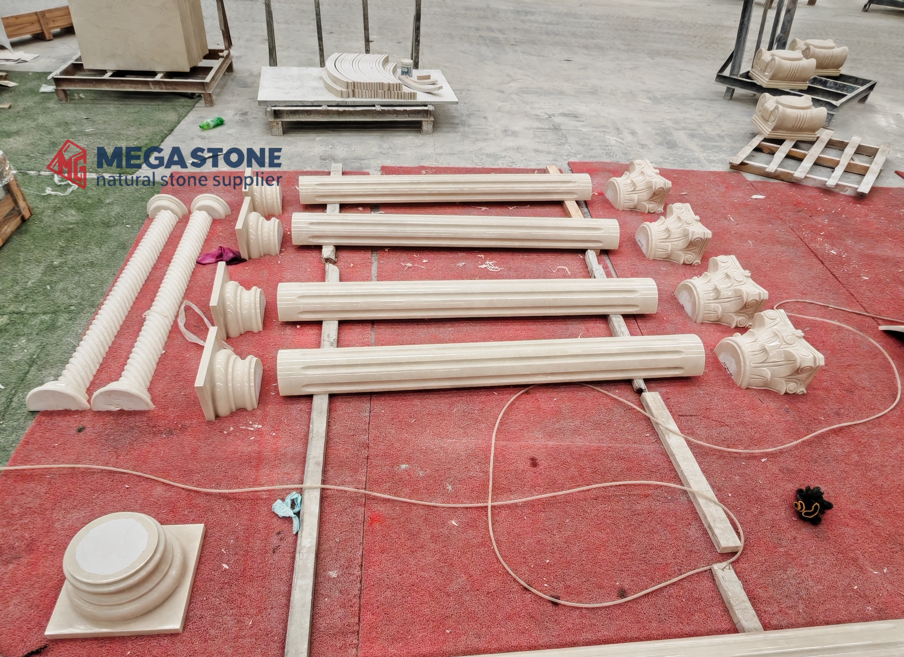 Crema Uno Beige Marble CarvedPlain Solid Round Column