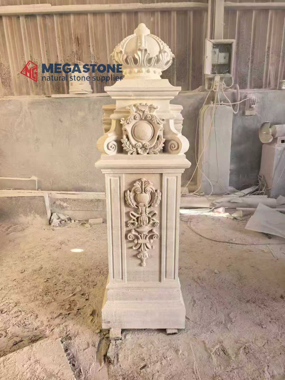 Luxury Hand-Carved Limra Limestone Balustrade End Post, Baroque Style Crown Finial Stone Railing Pillar