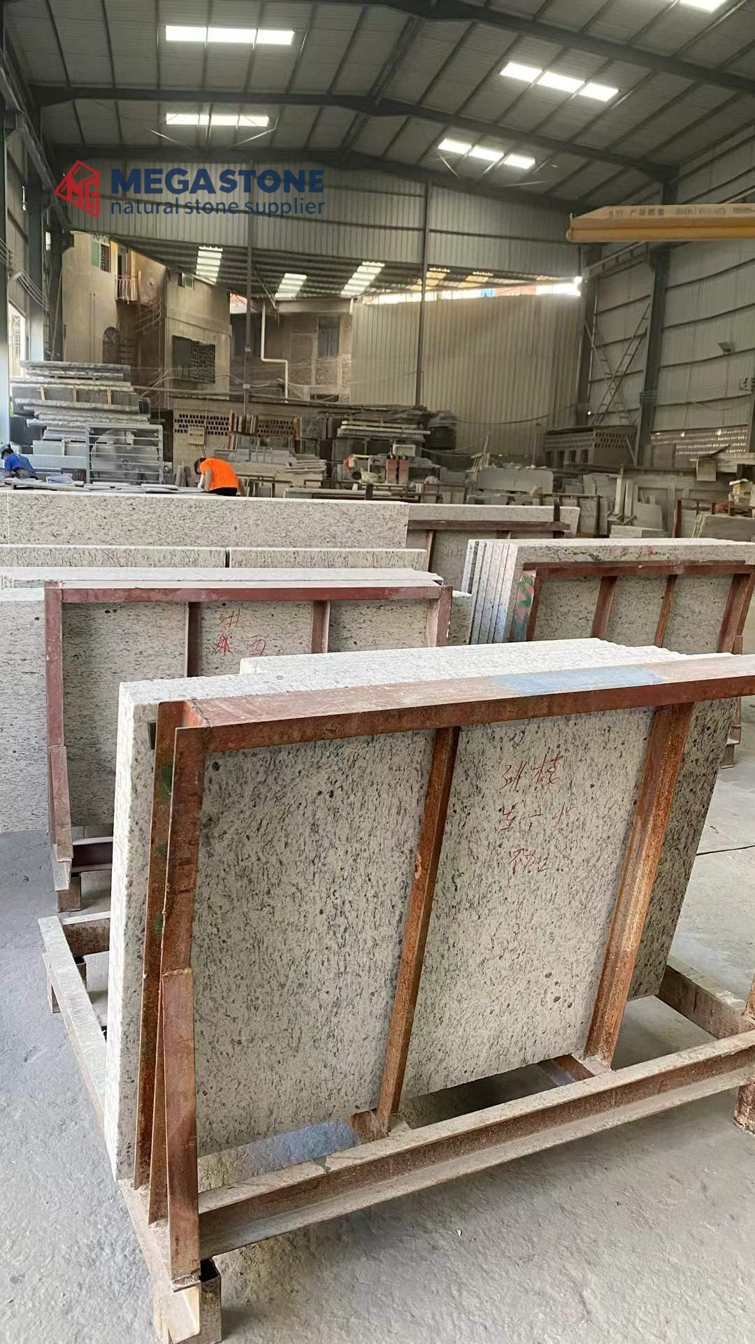 Premium White Ornamental Granite Polished Big Slabs Cut To Size