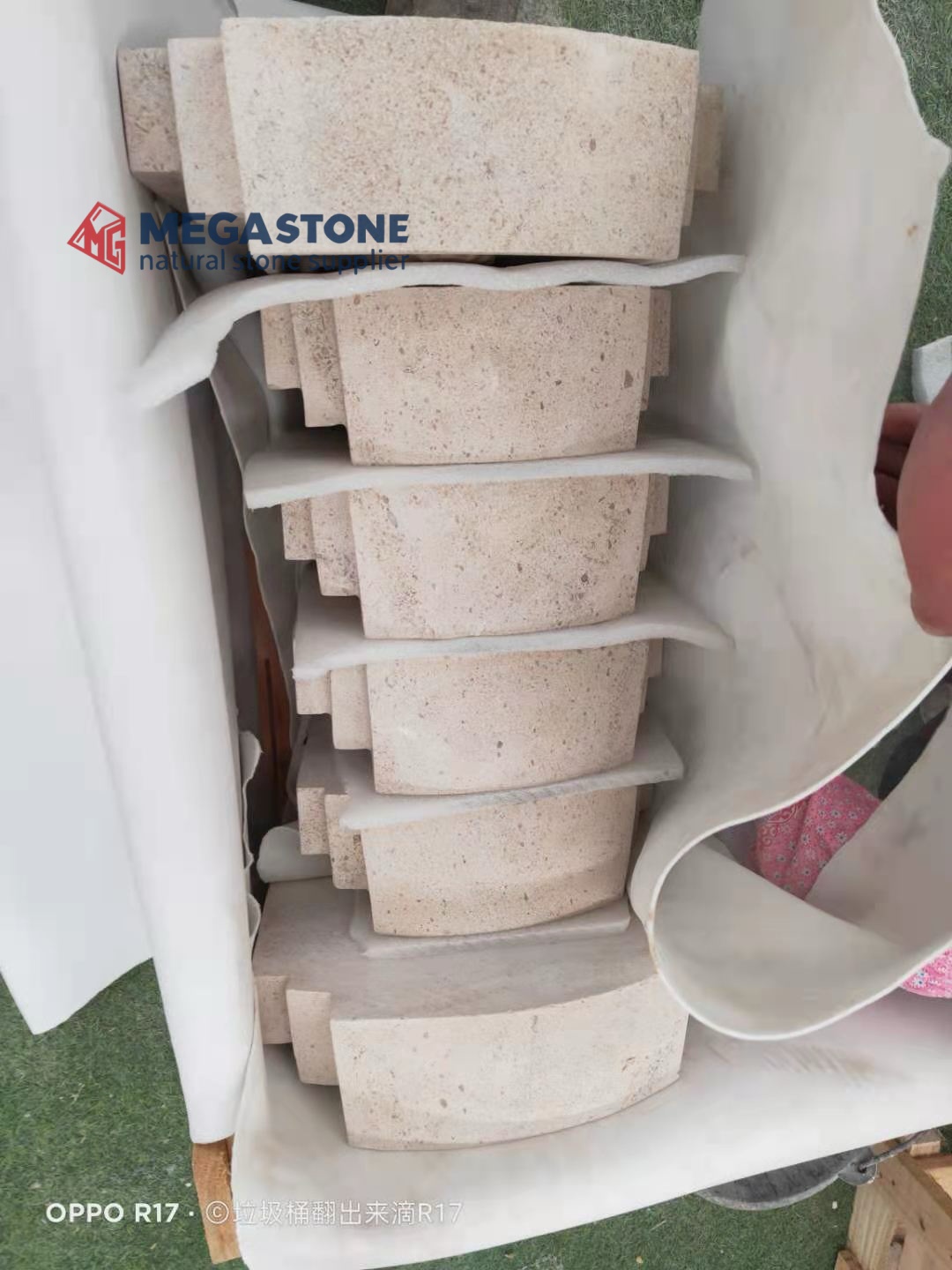 Portugal Moleanos Beige Limestone Hollow Round Columns
