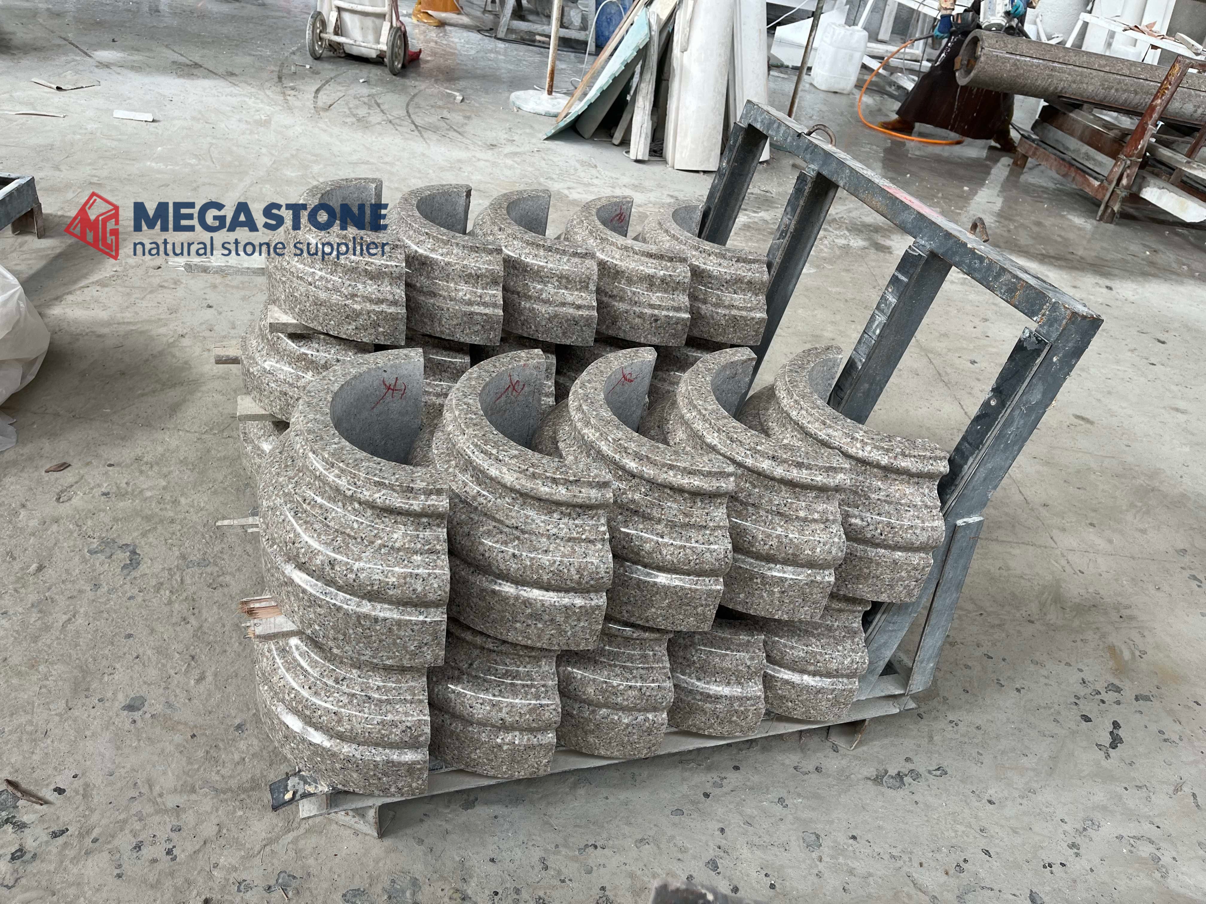 Shrimp Red Granite Curved Panels for Complete Hollow Column Set