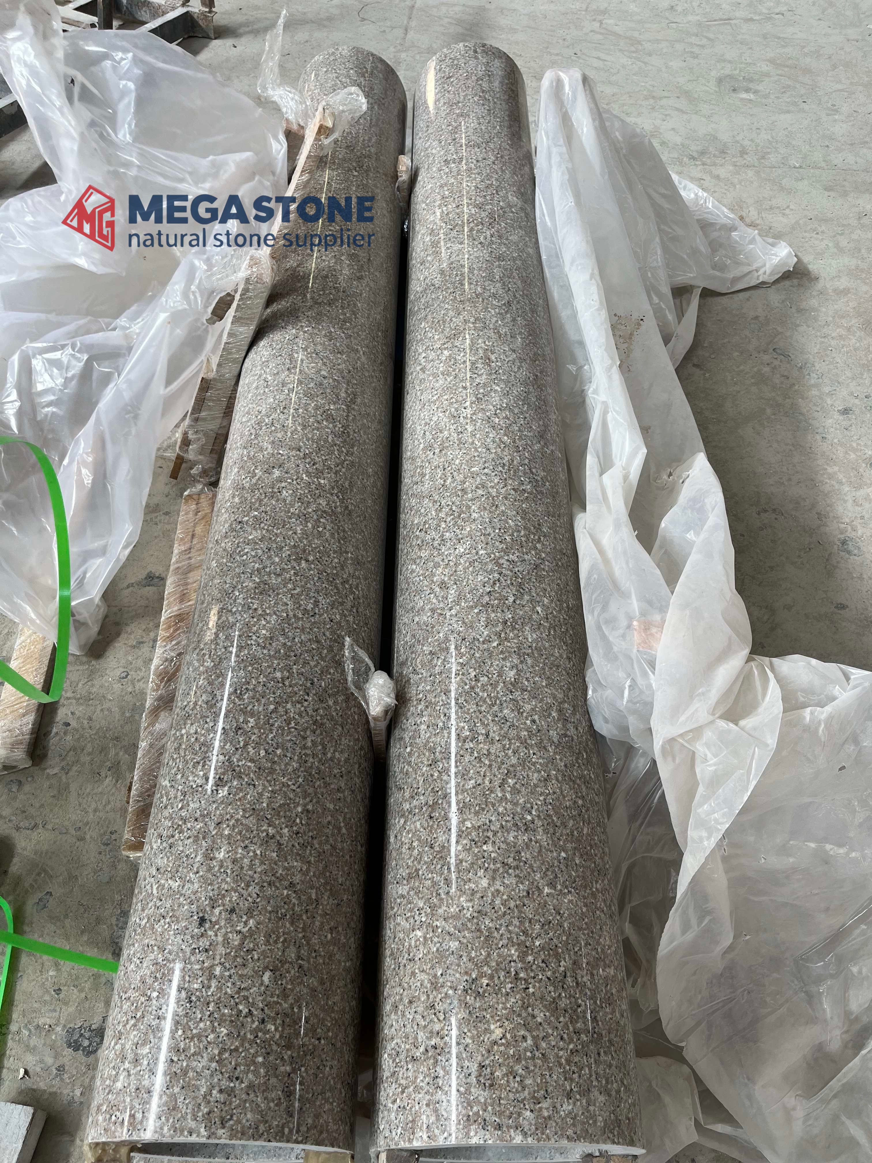 Shrimp Red Granite Curved Panels for Complete Hollow Column Set