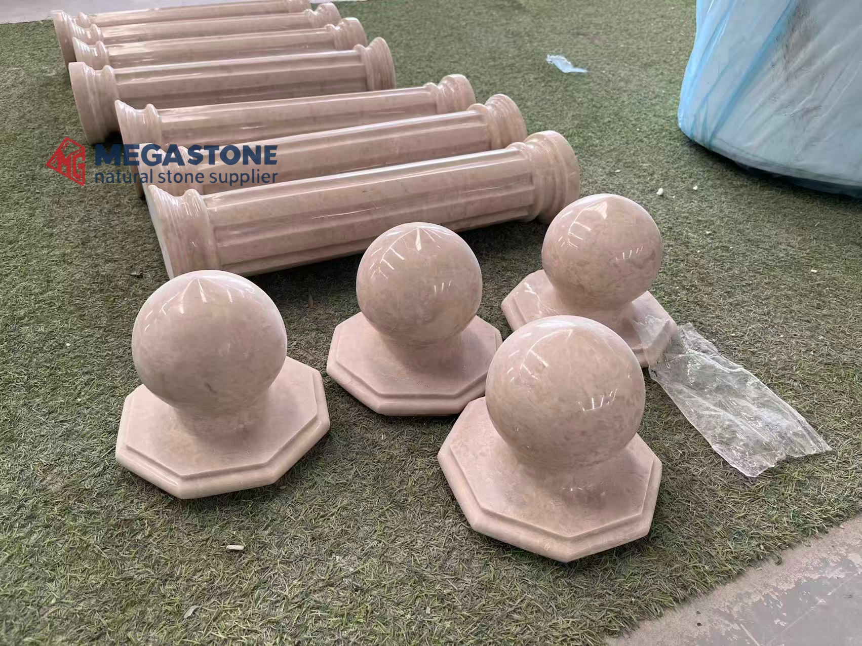 Ottoman Beige Marble Solid Fluted Column Baluster with Round Finial