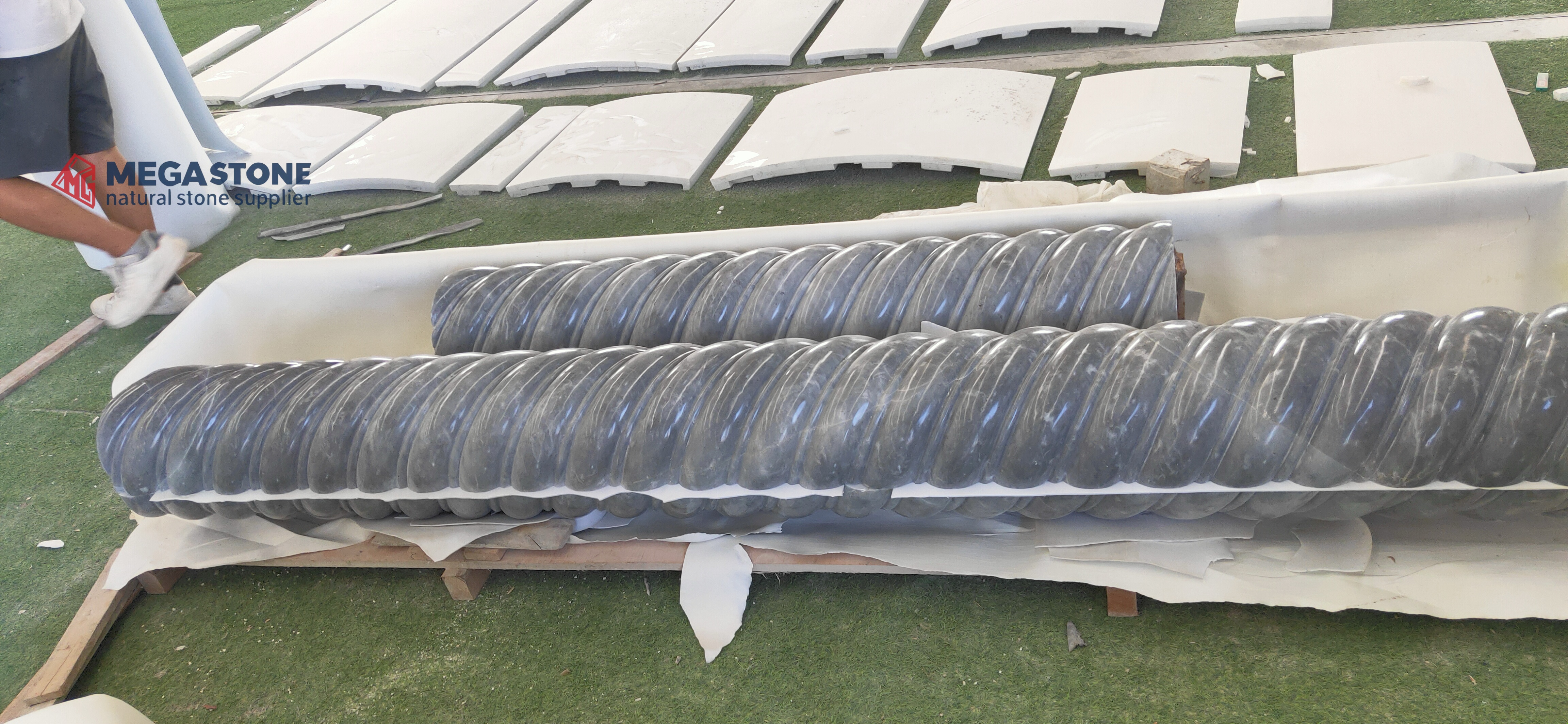 Bardiglio Imperiale Marble Twisted