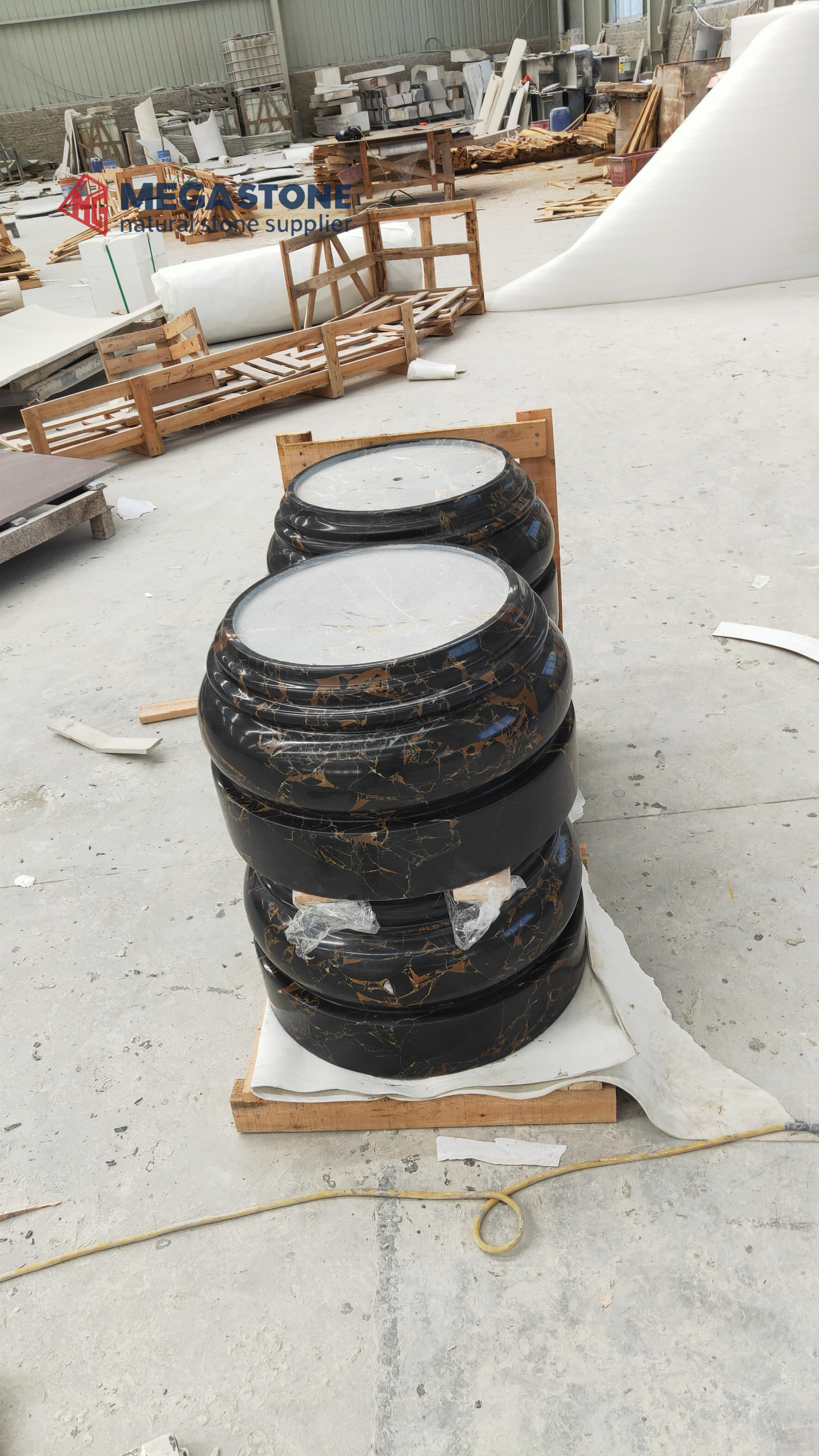 Chinese Athens Black Gold Flower Marble Round Column Base