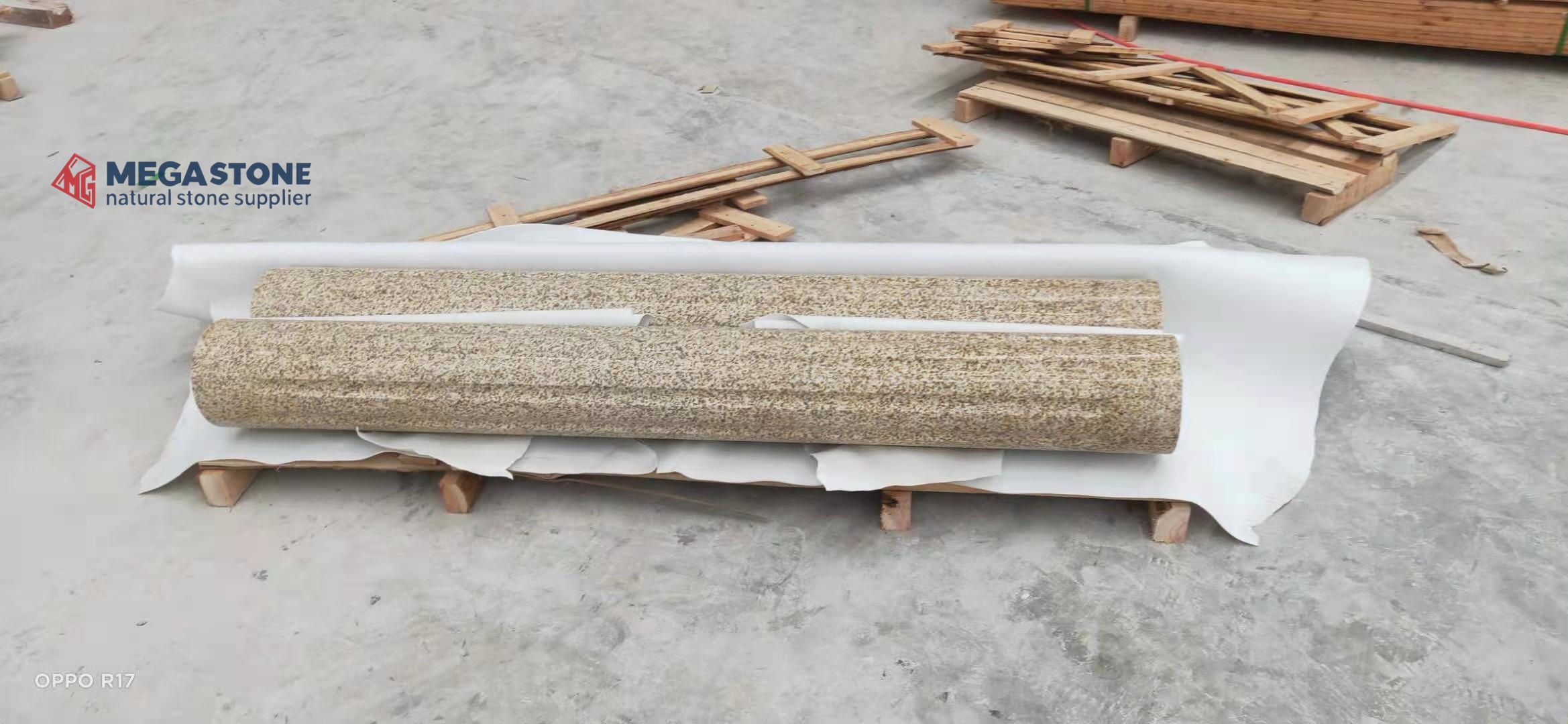 Hubei Rusty Yellow Solid Fluted Column with Corinthian Capital