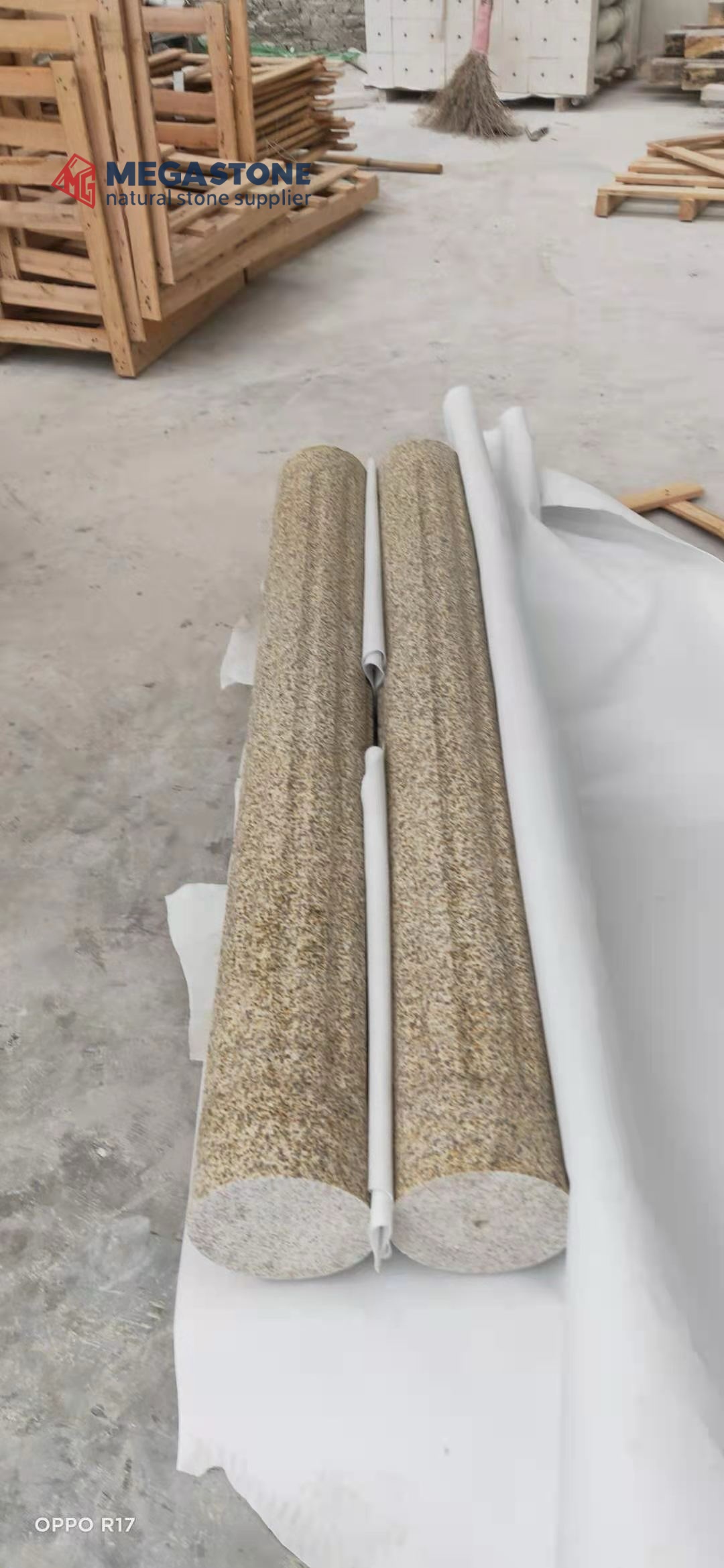 Hubei Rusty Yellow Solid Fluted Column with Corinthian Capital