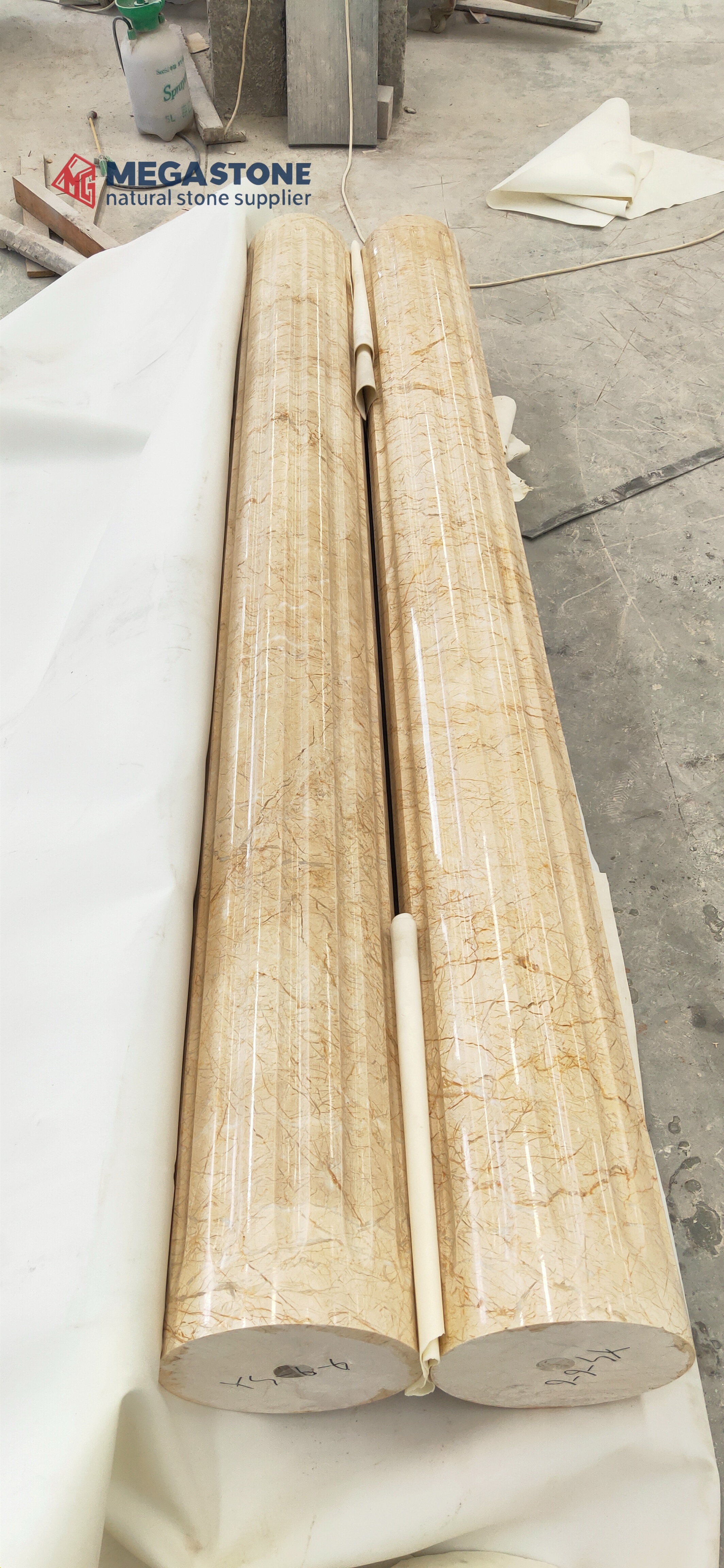 Turkish Elite Beige Marbe Royal Golden Leaf Marble Hand Carved Ionic Column Capital with Fluted Column Shaft