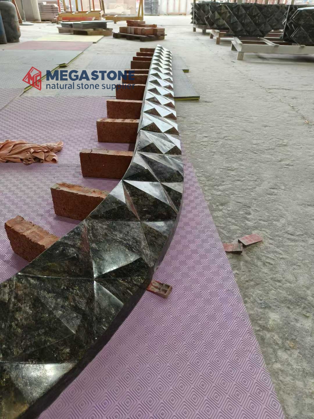Metalicus Granite Curved Water Feature with Diamond‑Shaped Facet Carvings S Shape Cascading Fountain for Landscape Project