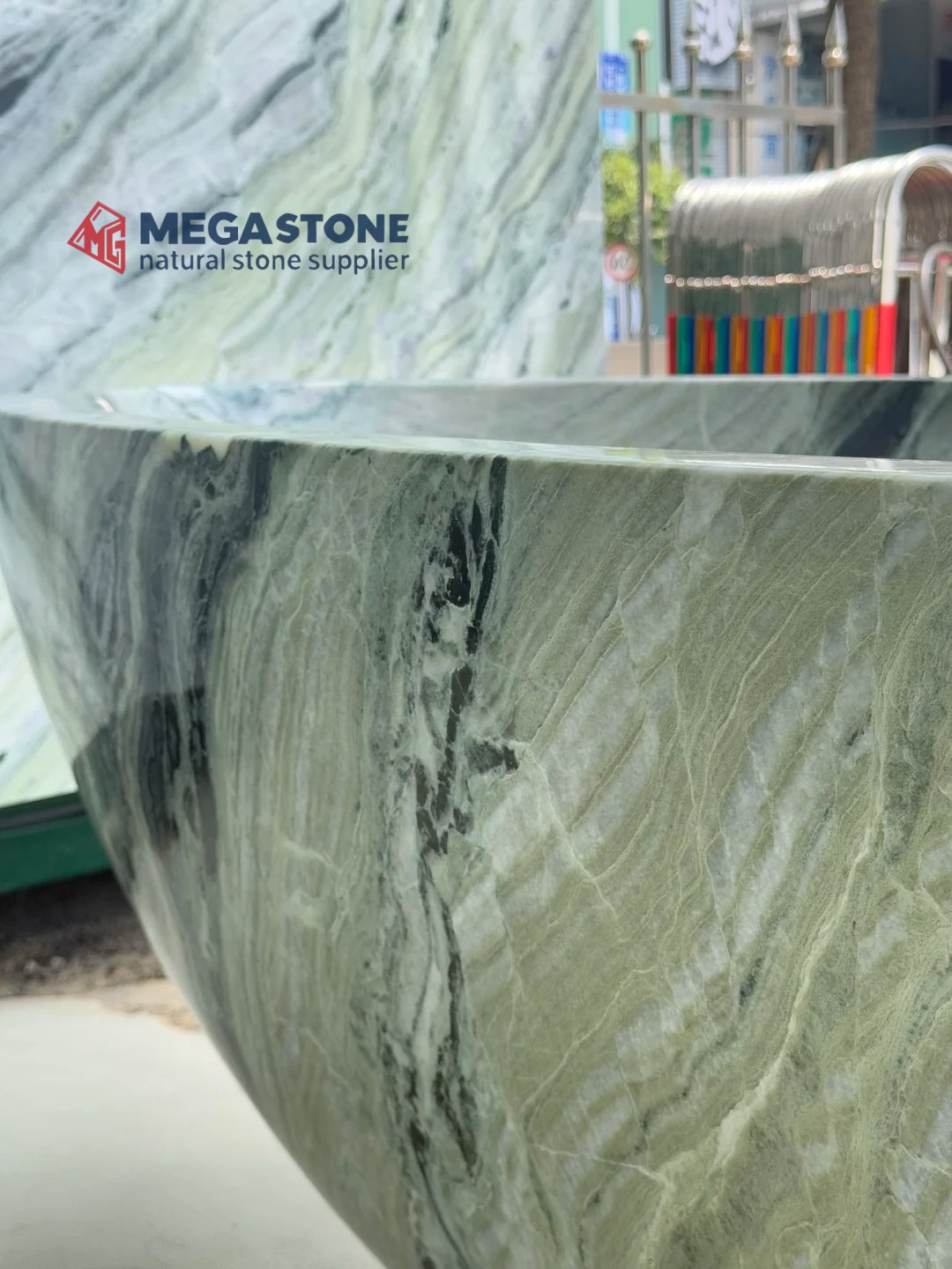 Shangri-La Emerald Marble Bathtub