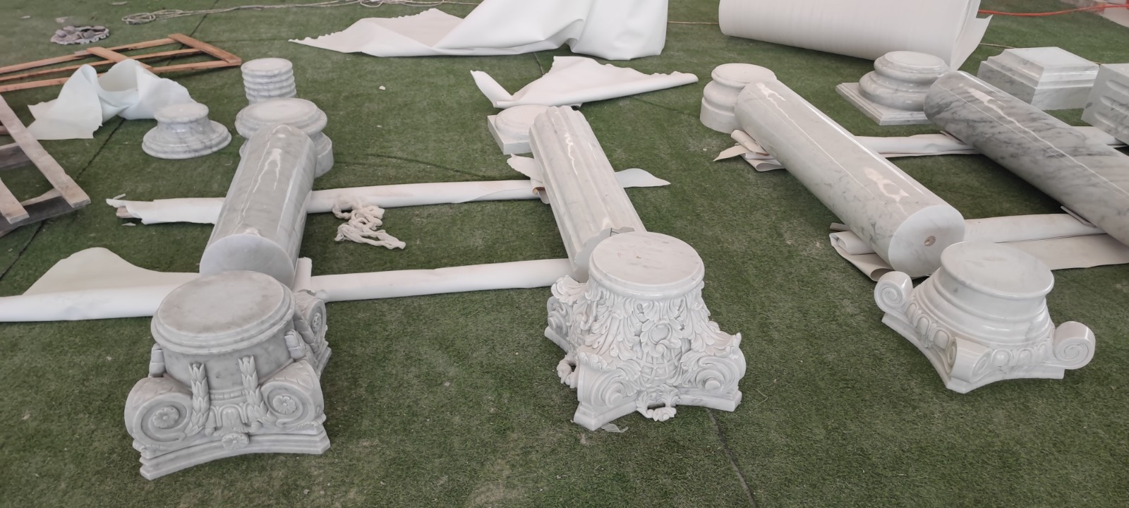 Plain Beige Marble Pillar Wholesale Price