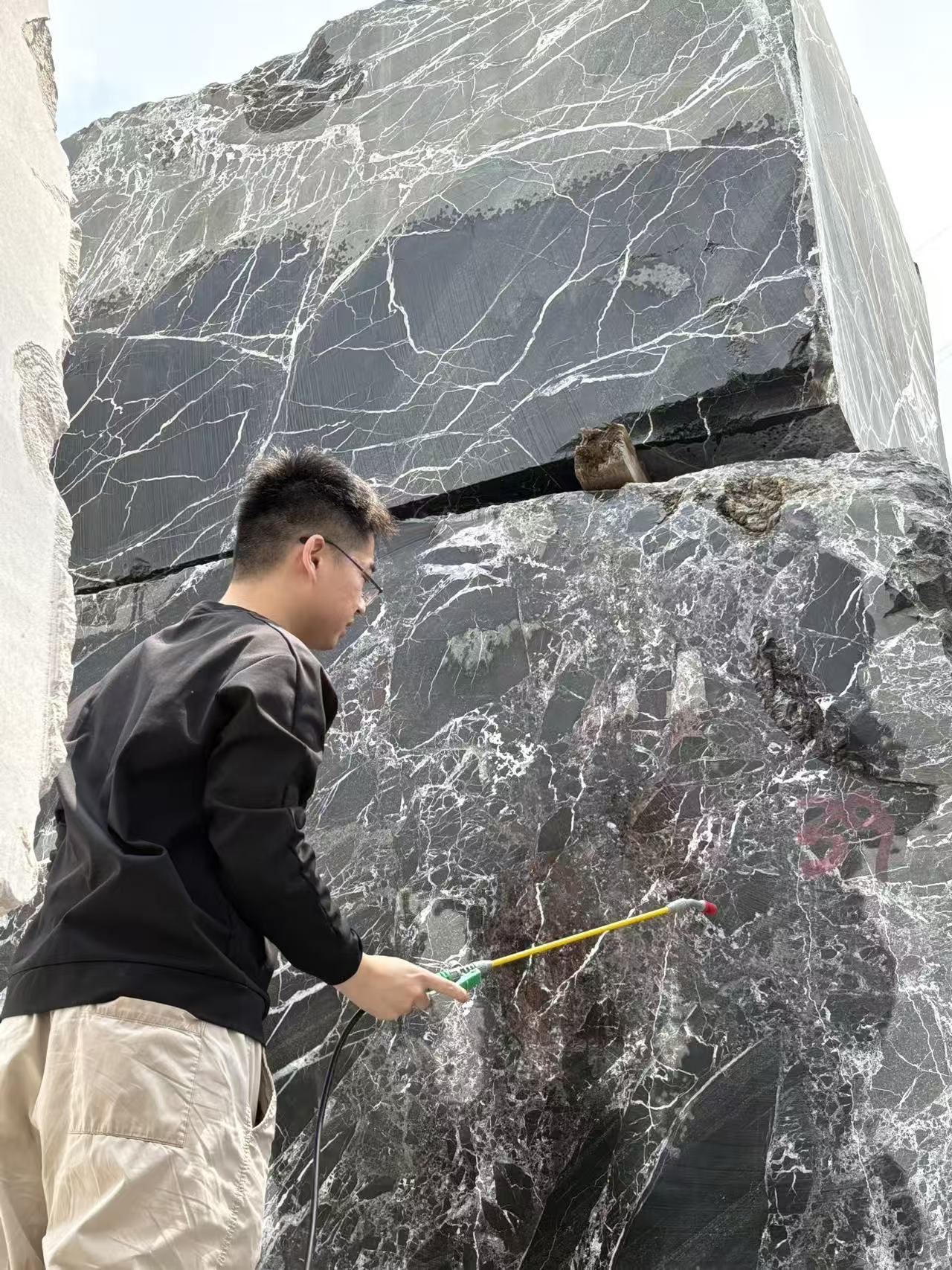 Crema Uno Beige Marble Column Factory Price