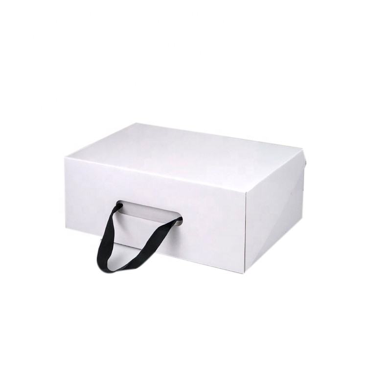 Empty Corrugated Paper Box Empty Corrugated Paper Box