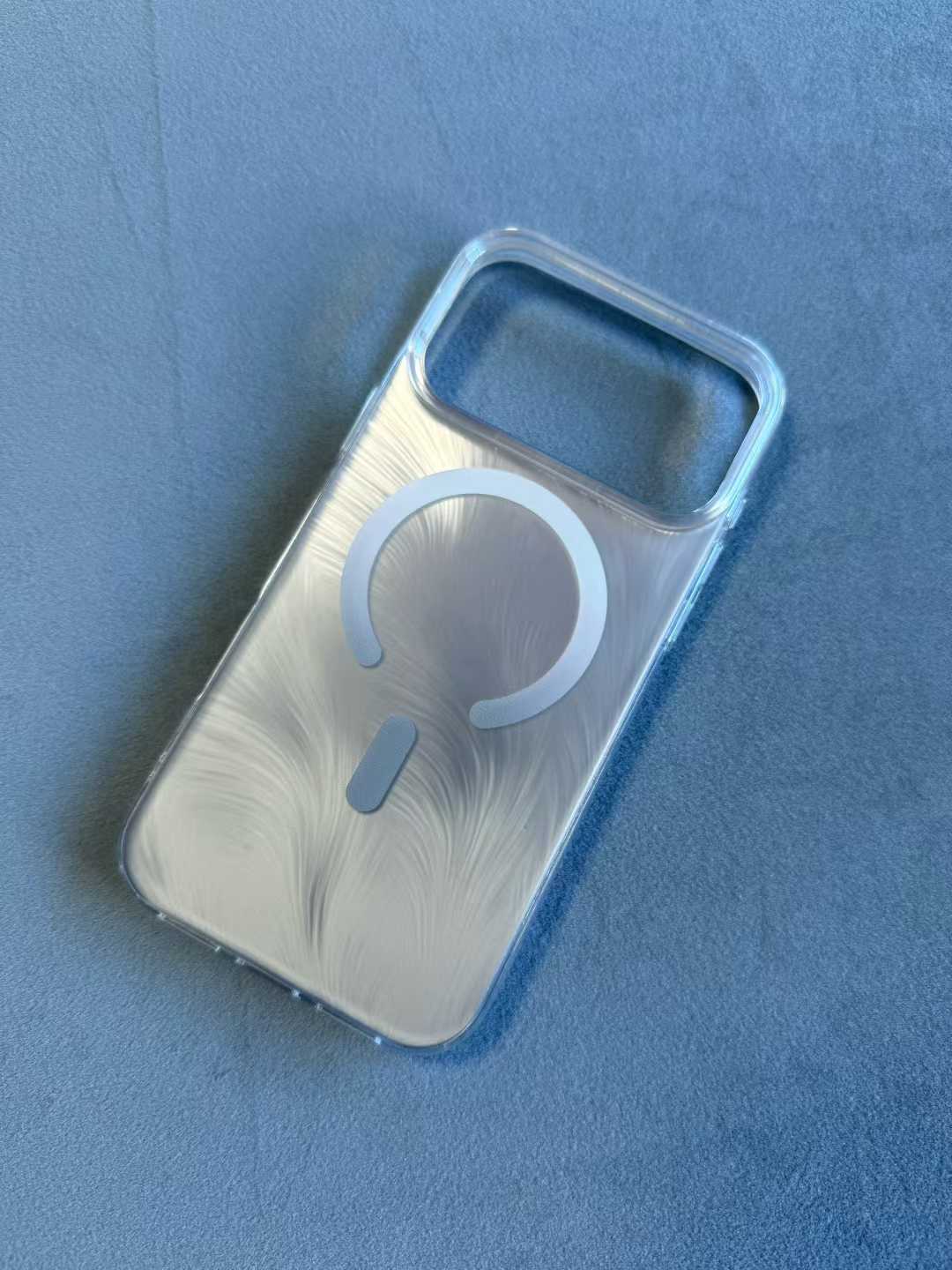 Gradient-colored phone case