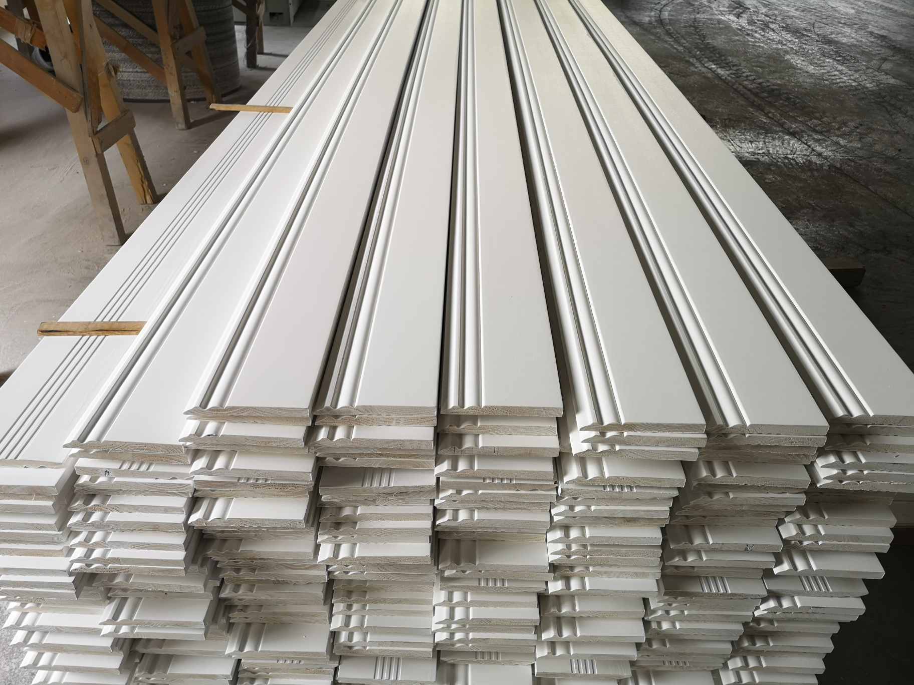 Wood Baseboard Skirting Living Room Decoration