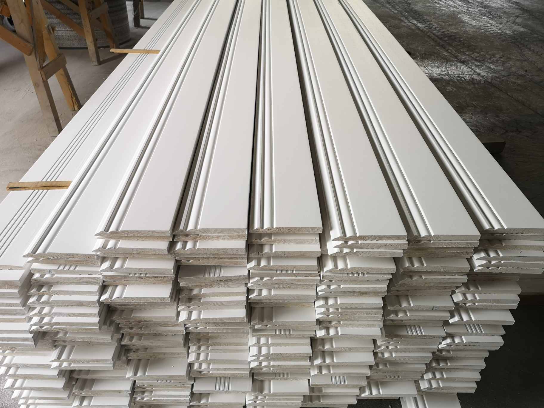 Wood Baseboard Skirting Living Room Decoration