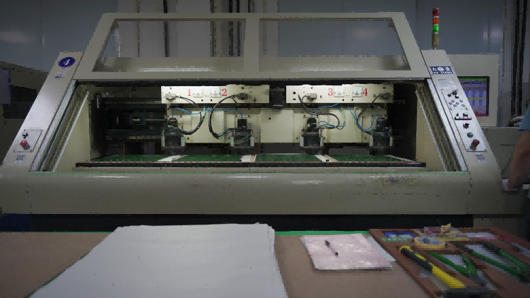 PCB 数控 CNC 锣边机（成型机）(1).png