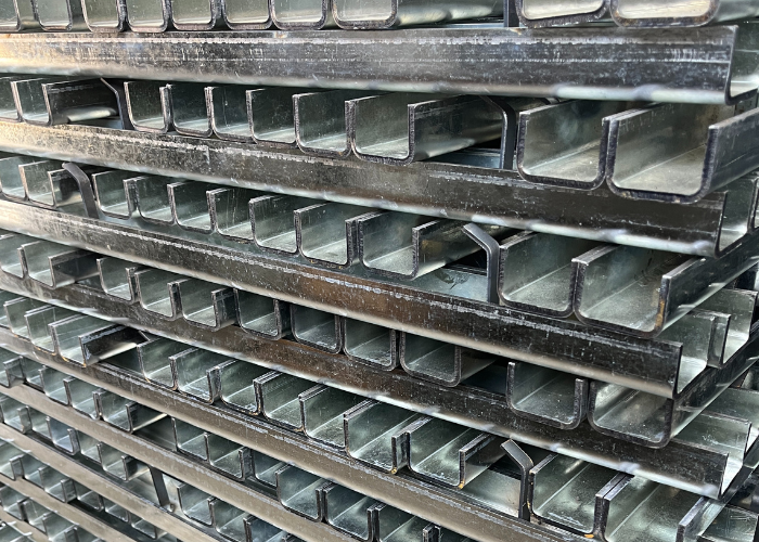 gmt pallet with steel edge.png