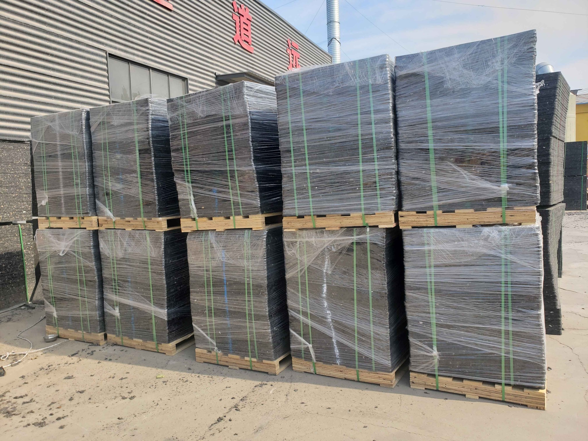 50% Black Fiber GMT Pallet for QT4-20 Block Machine