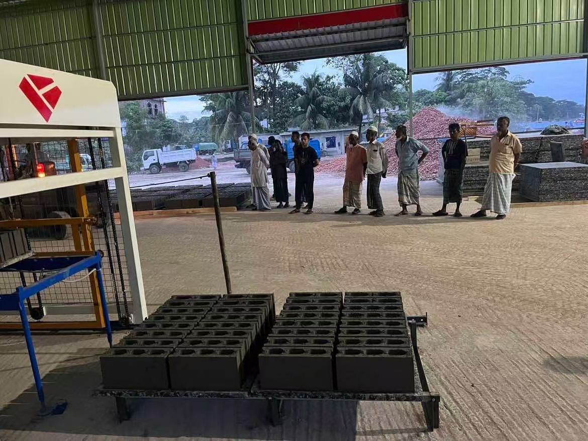 PT JAYABRIX INDONESIA: 6,200 GMT Pallets – Replaces Wood & PVC, Works in Winter