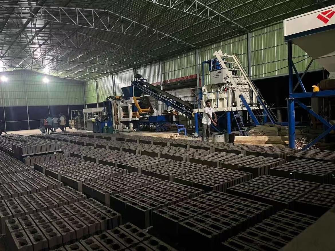 gmt-pallet-working-in-winter.jpg gmt-pallet-working-in-winter.jpg