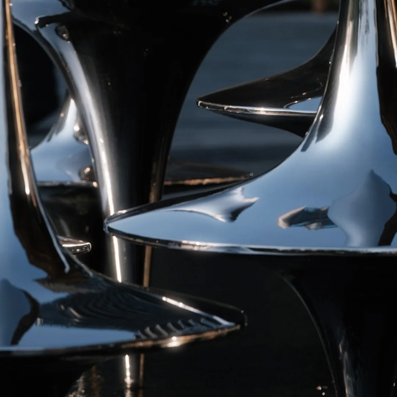 S-068-08-D008 Mirror-Metal Top Cluster Art Installation