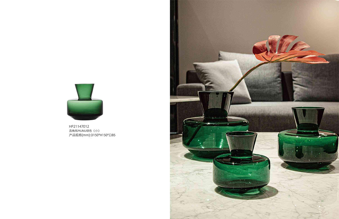 Luxury Emerald Green Glass Vase Luxury Emerald Green Glass Vase