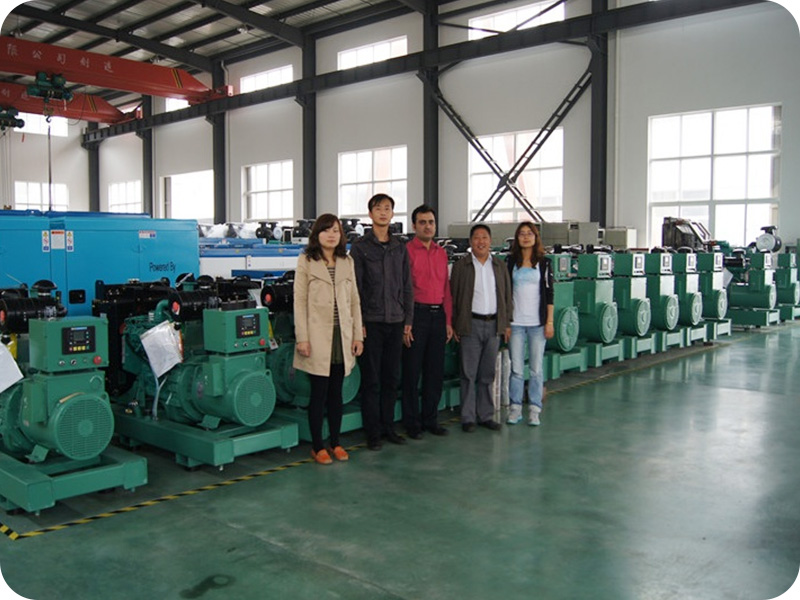 Sri Lanka Customers Visit the Factory