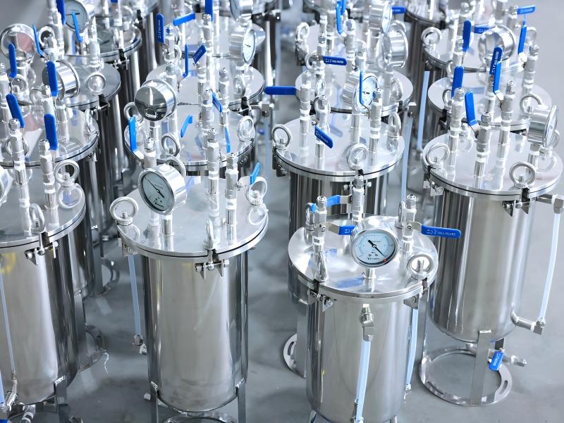 Vacuum Degassing Reservoir