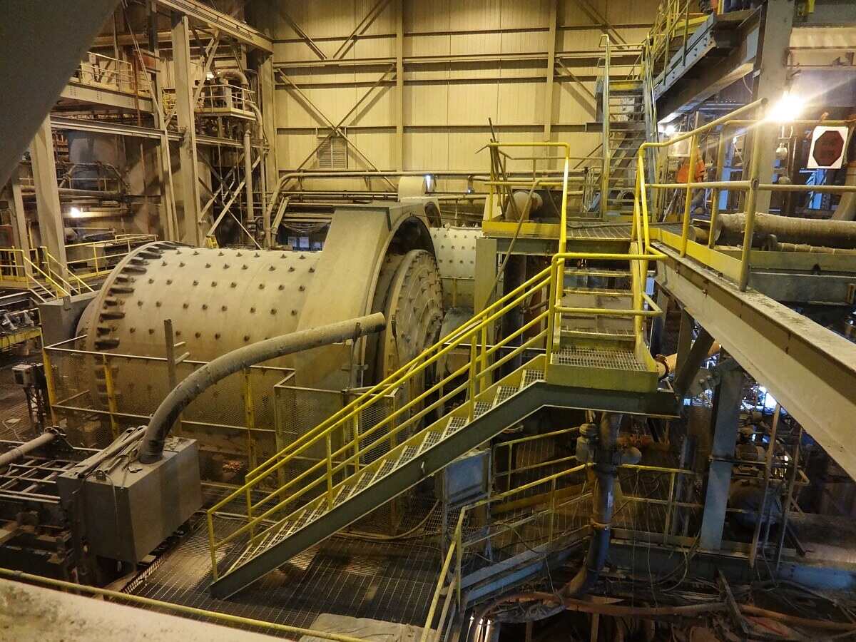 800-1000 TPH Quartz Sandstone Crushing Line in Argentina