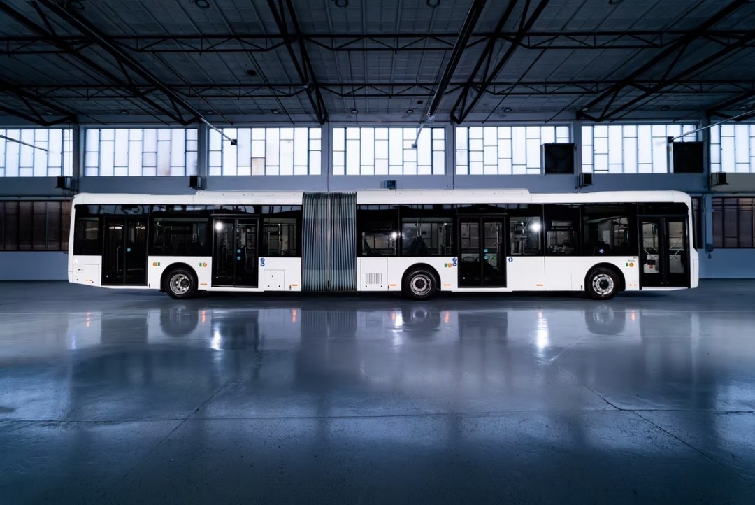 IKARUS 180e 4V Electric City Bus