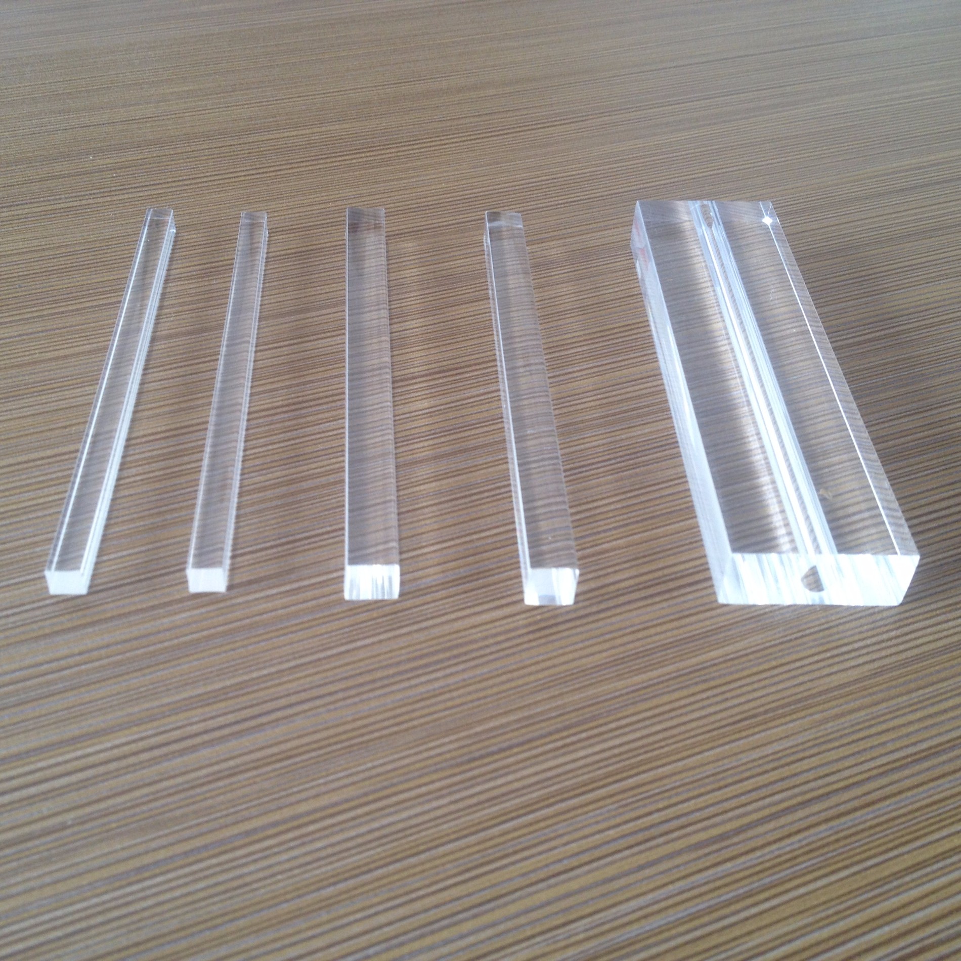 hot-selling solid round acrylic rod