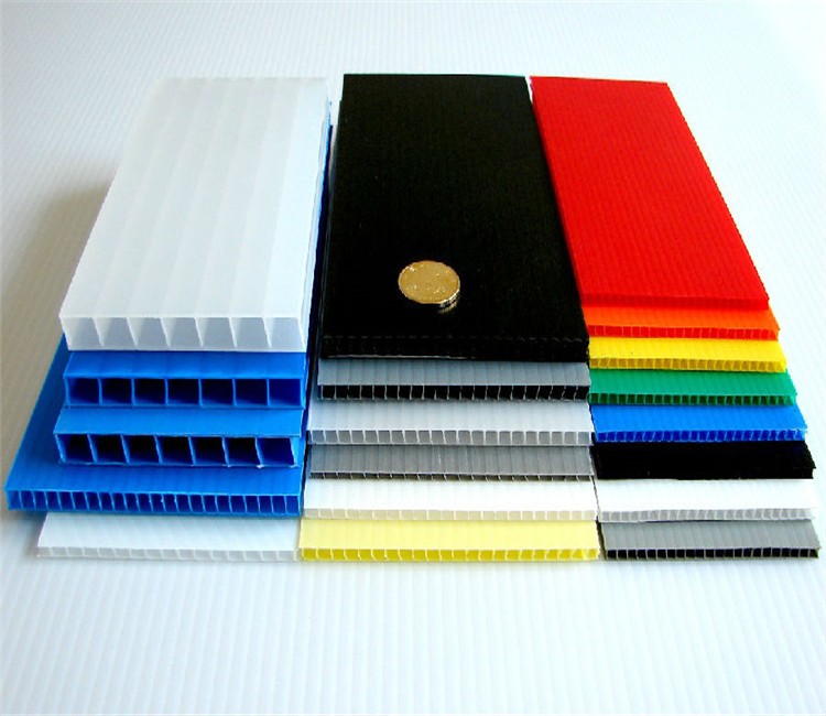 Fire resistant coroplast PP corrugated sheet