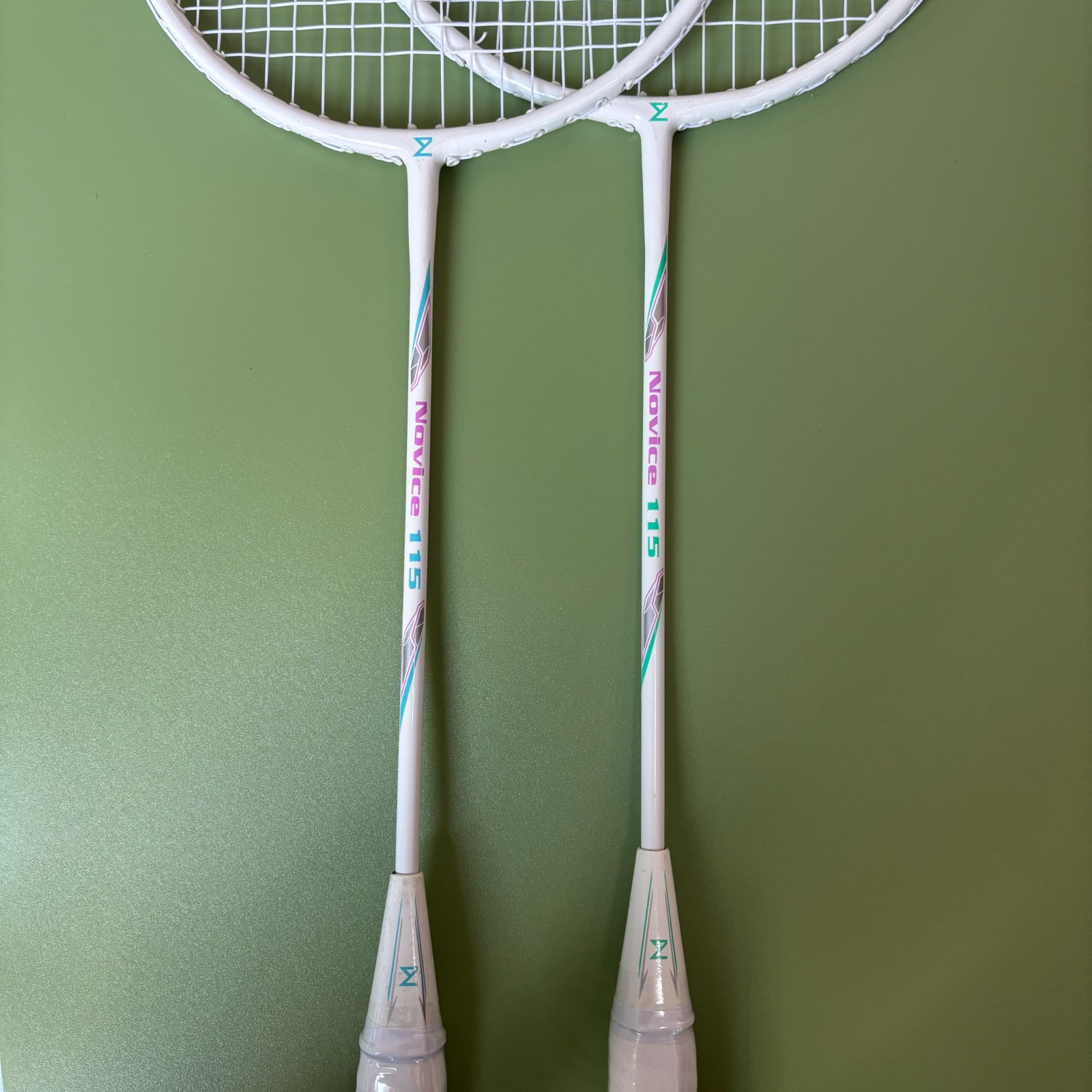 lowest weight badminton racket
