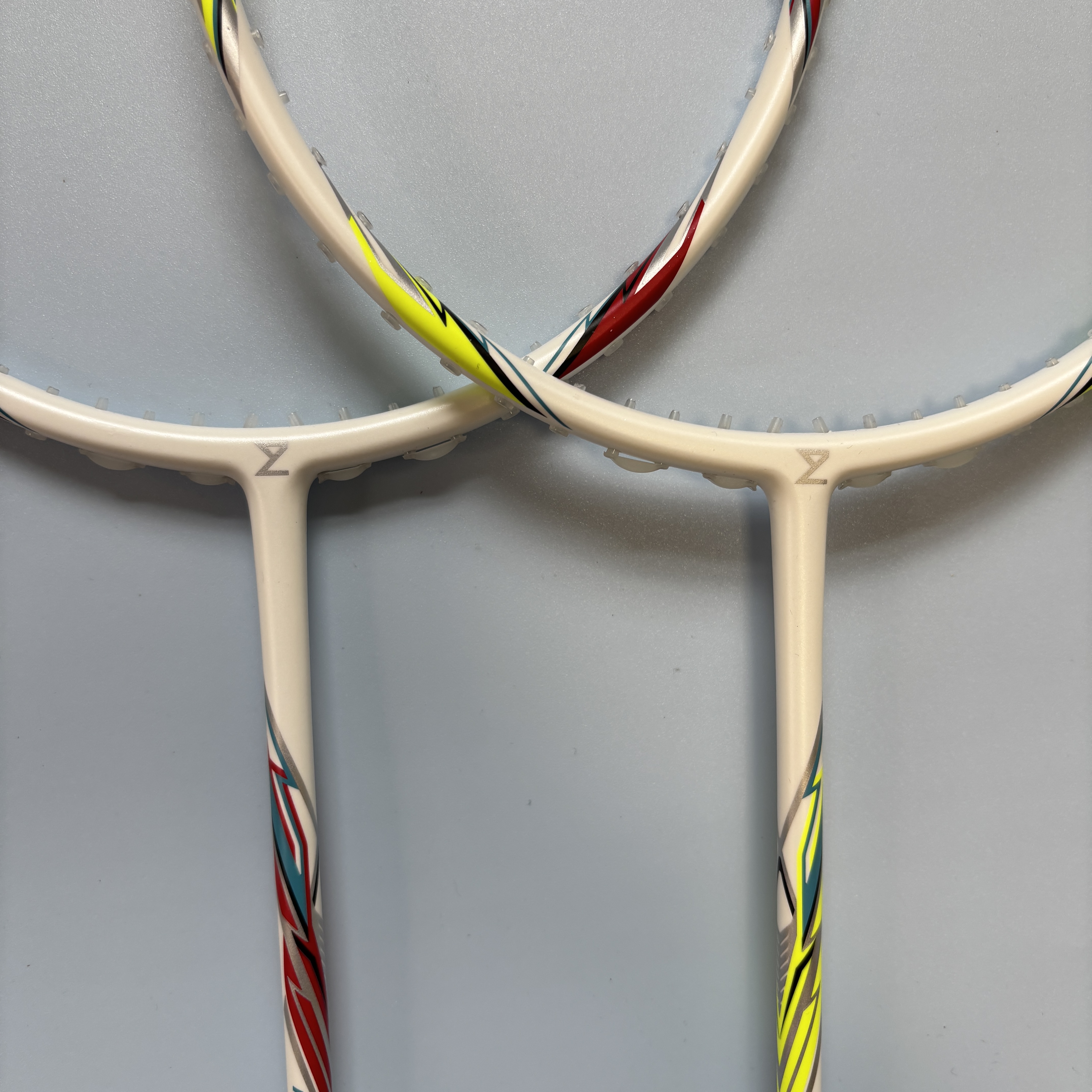 Hot sales for Carbon Badminton Racket ADVANCED