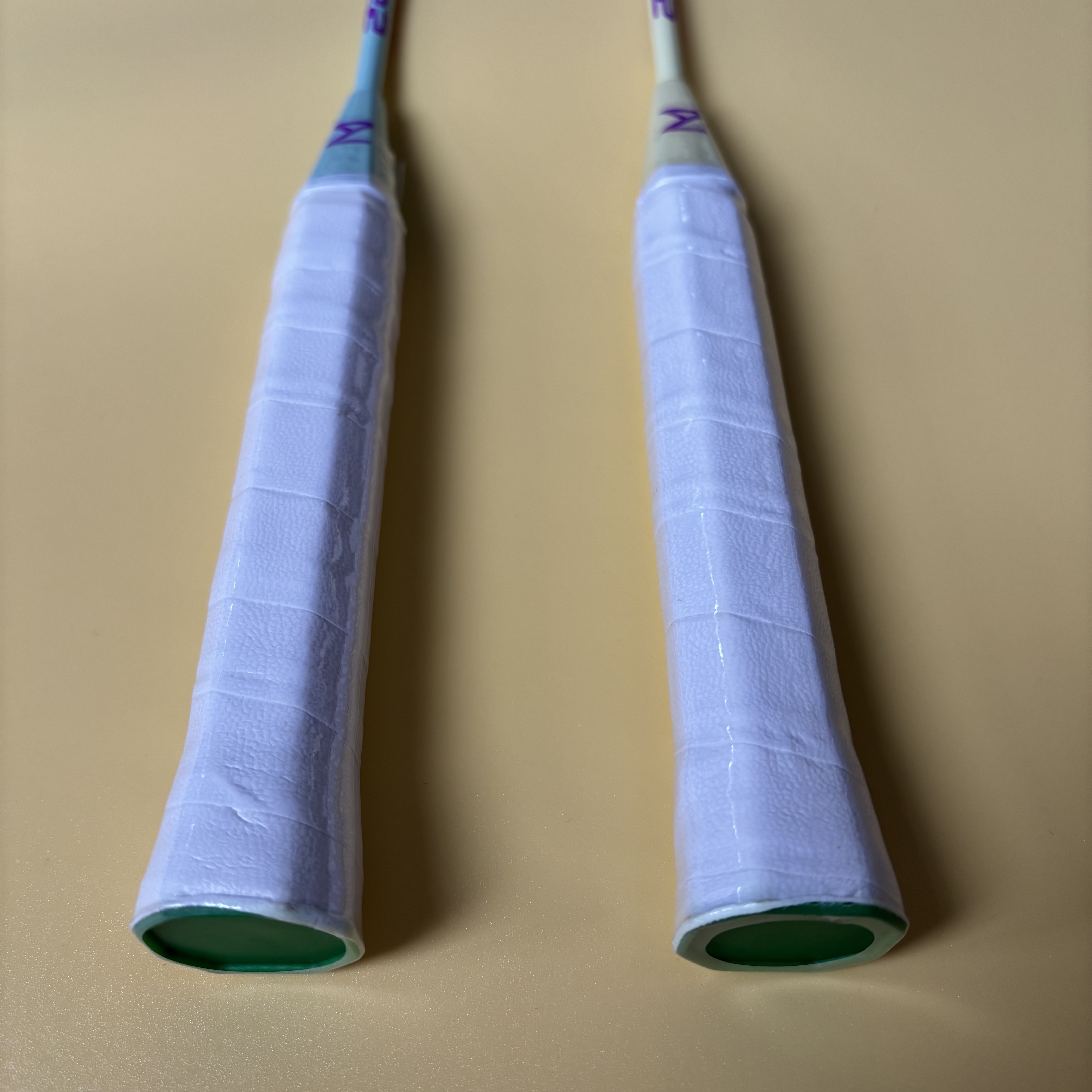 Hot sales Badminton Racket PLAYER 222