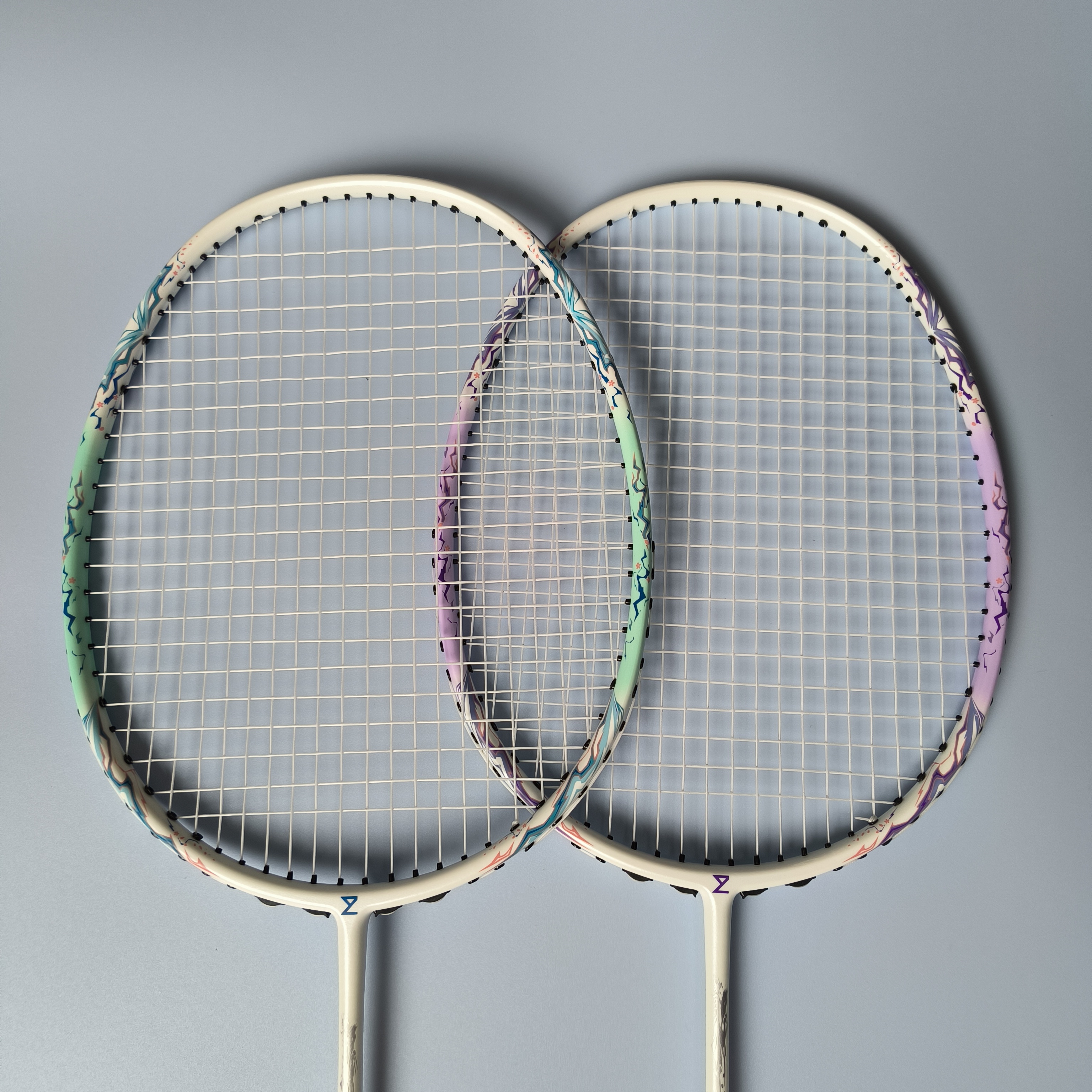 Hot sales for Carbon Badminton Racket SPEED 777 WITH STRING